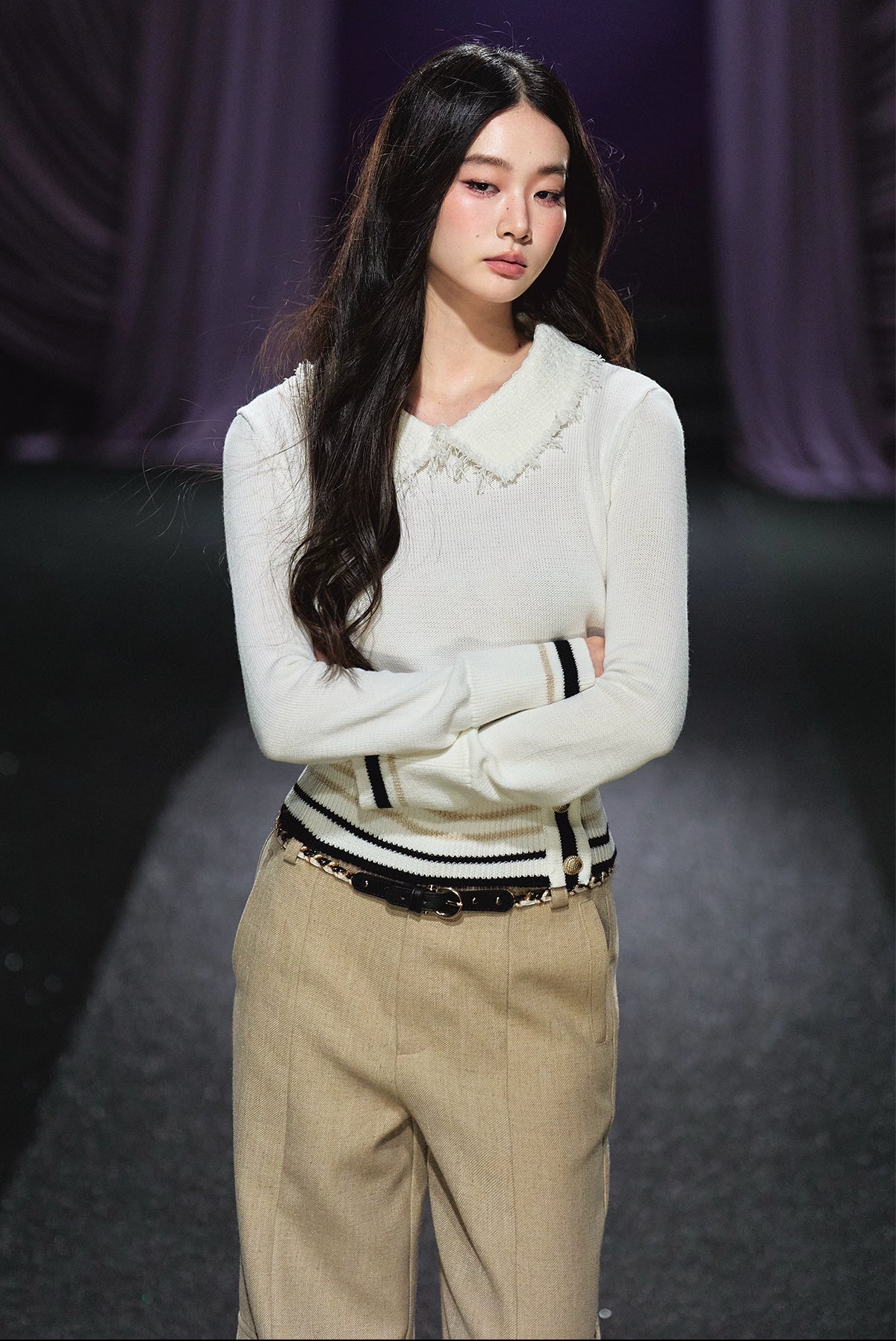 Black & Gold Striped Contrast Collar Knit Sweater - CHINASQUAD