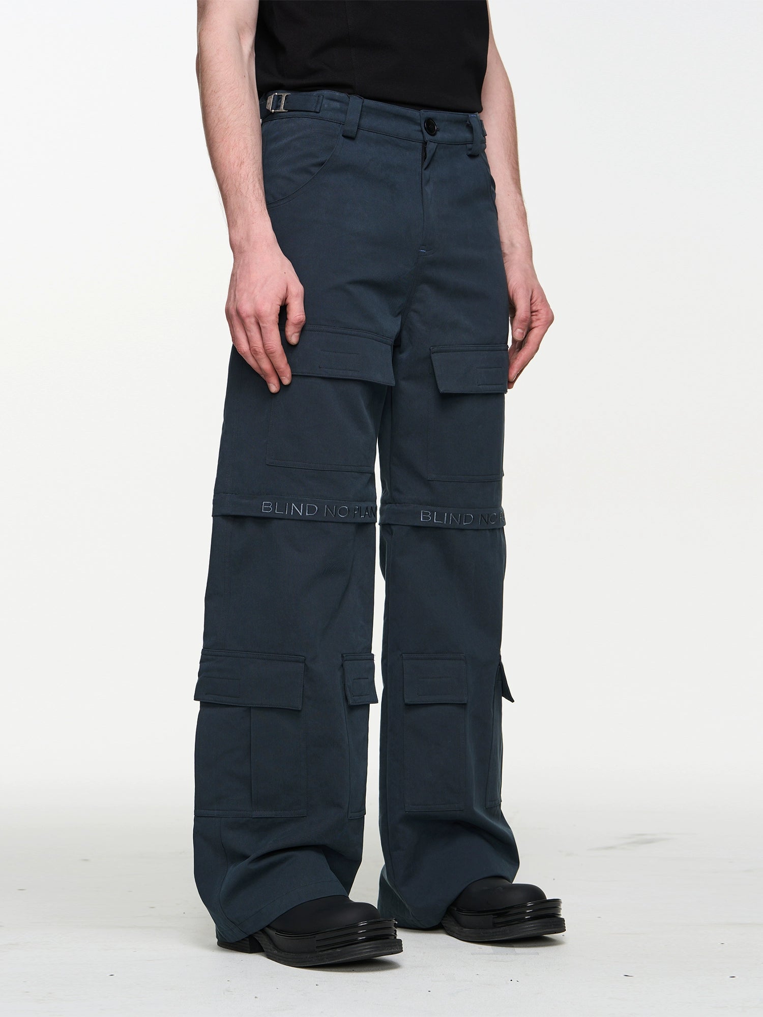 Detachable Cargo Pants - CHINASQUAD