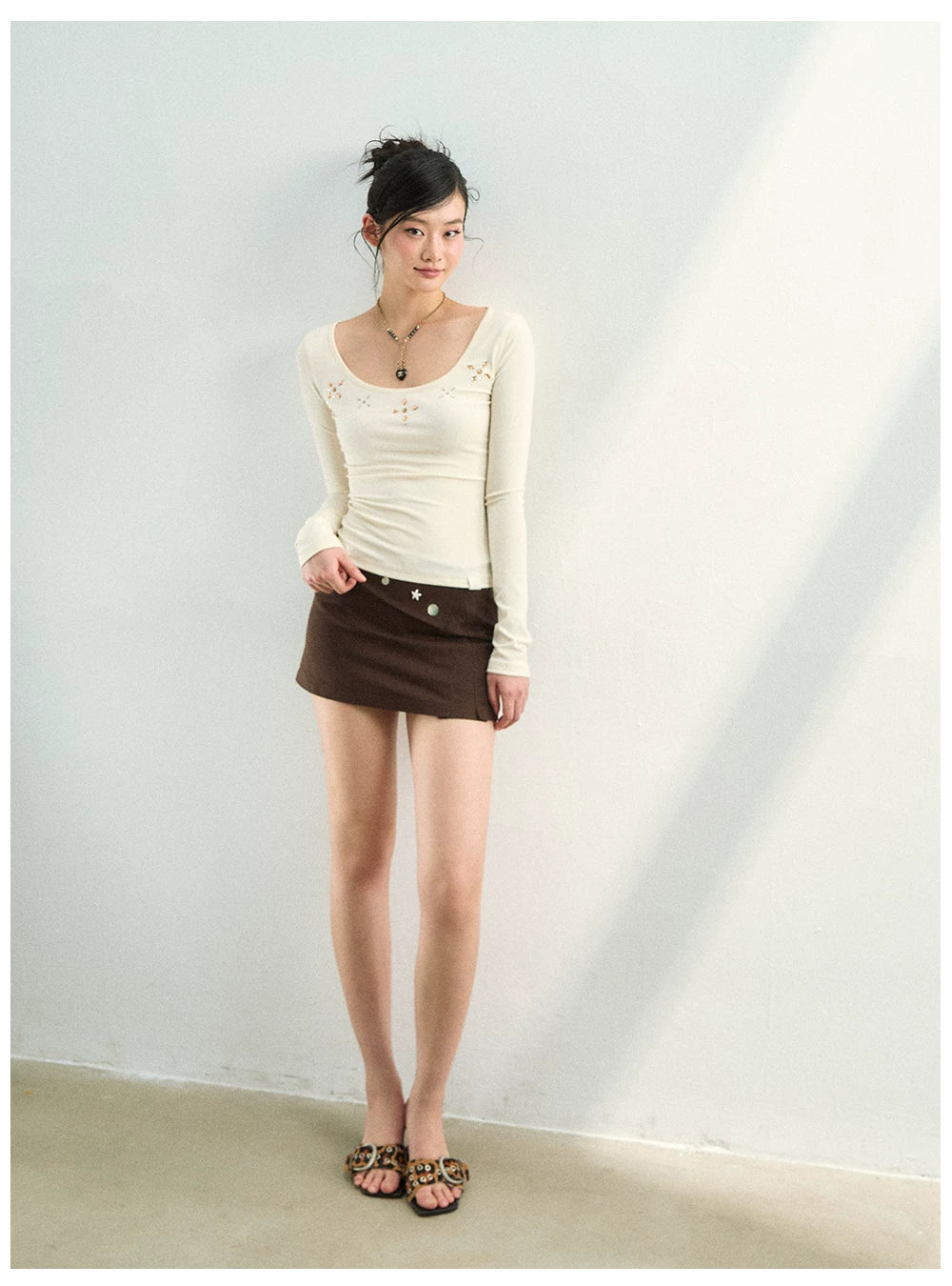 Rhinestone Embellished French U-Neck Knit TT-Shirts