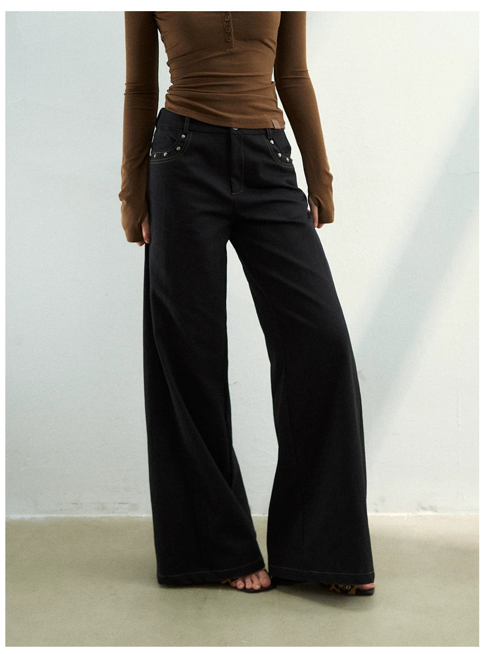 Wave-Embroidered Wide-Leg Straight Pants