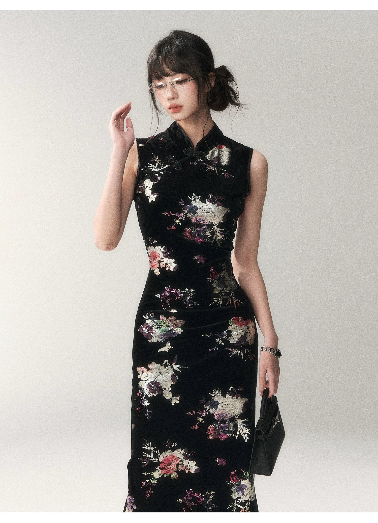 Gilded Velvet Floral Cheongsam Dress