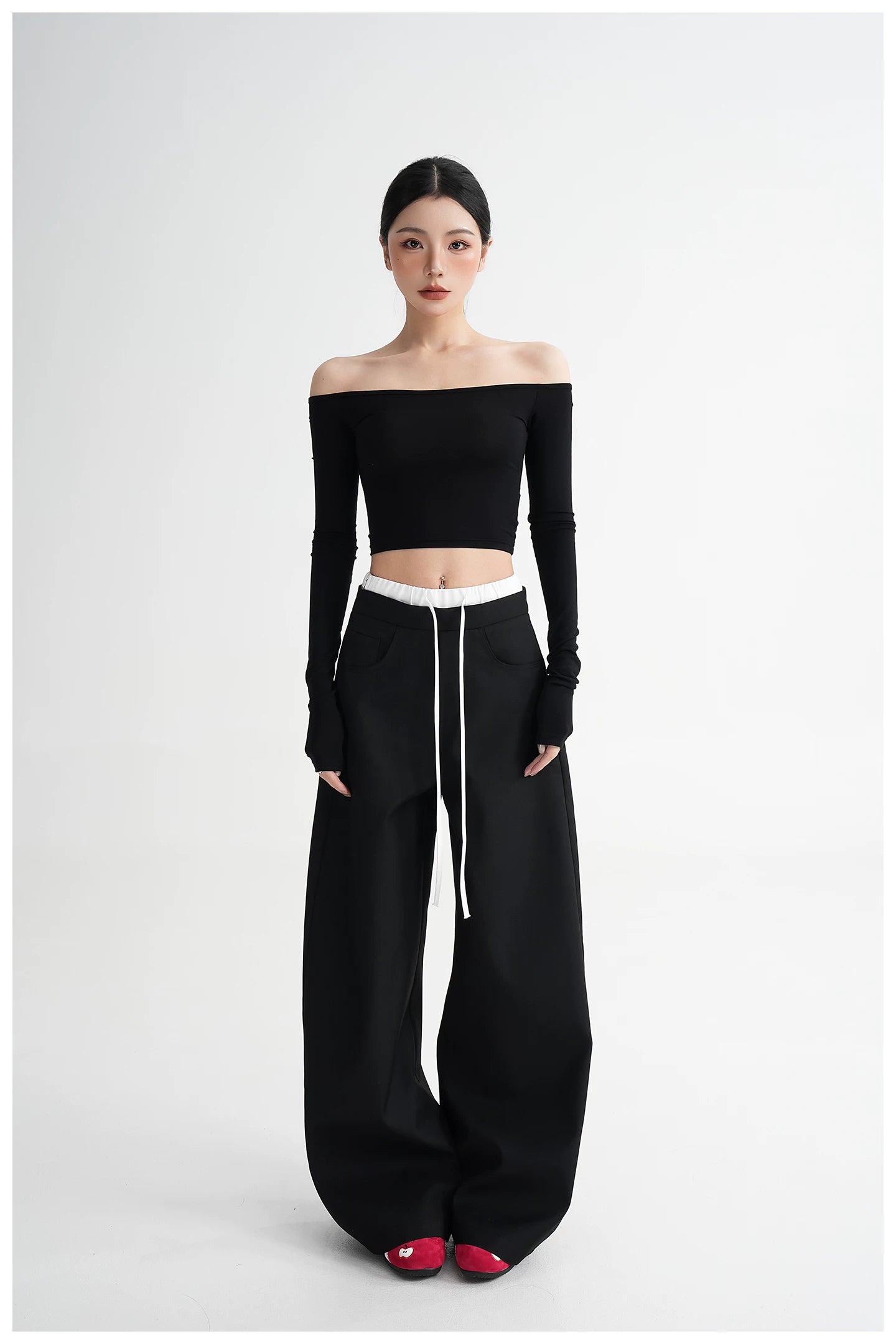 Off-Shoulder Cropped Fitted Long Sleeve T-Shirt