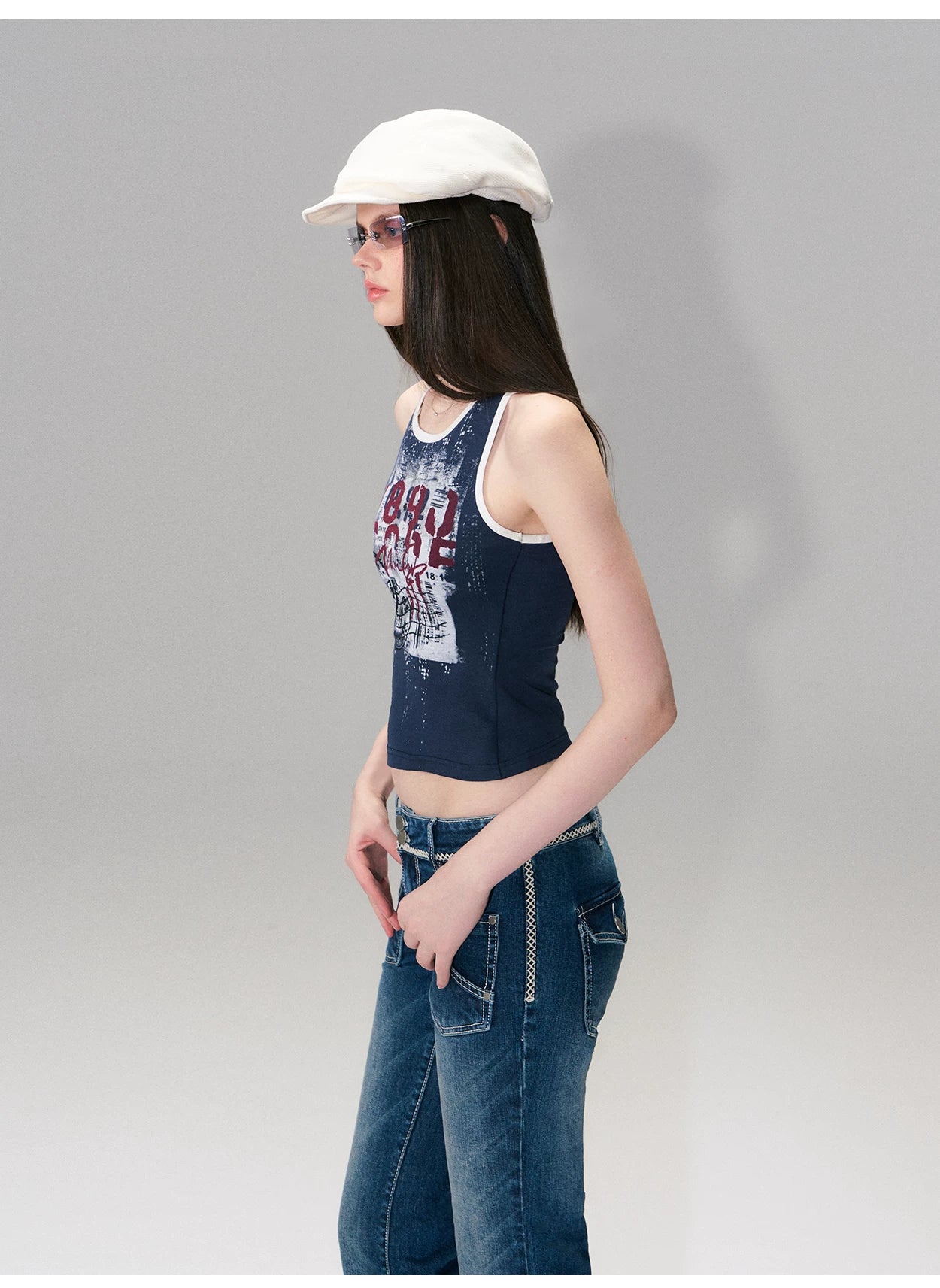 Vintage Graphic Contrast Trim Slim Fit Tank Top