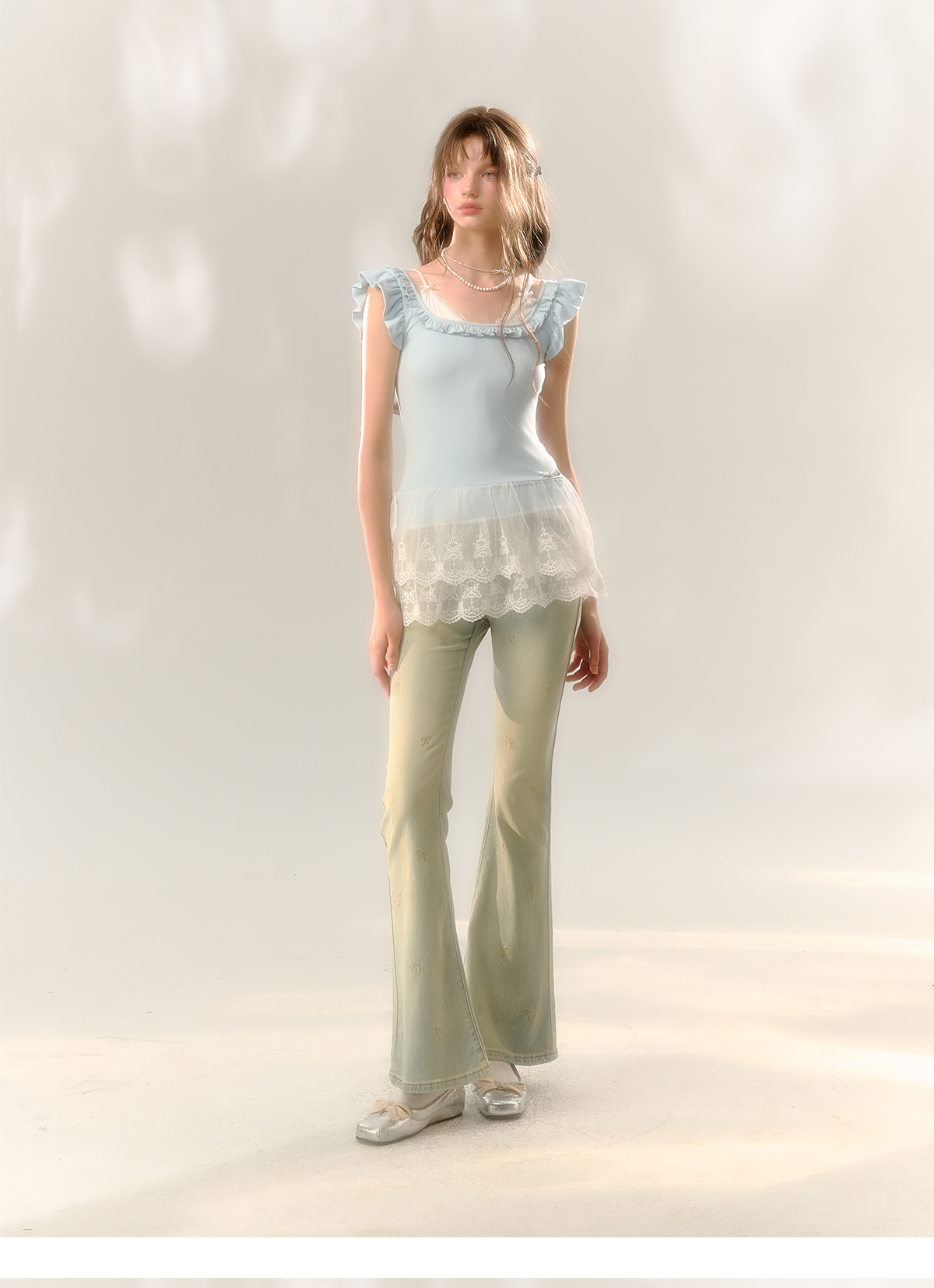 Blue & Pink Lace Trim T-shirt - CHINASQUAD