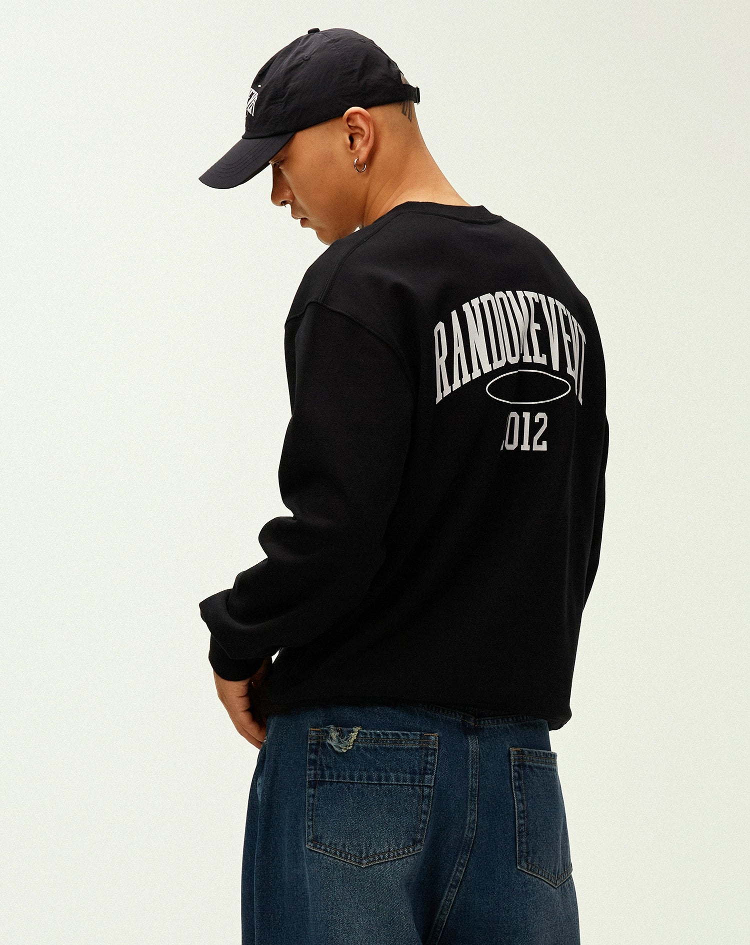 Vintage Logo Crewneck Sweatshirt - CHINASQUAD