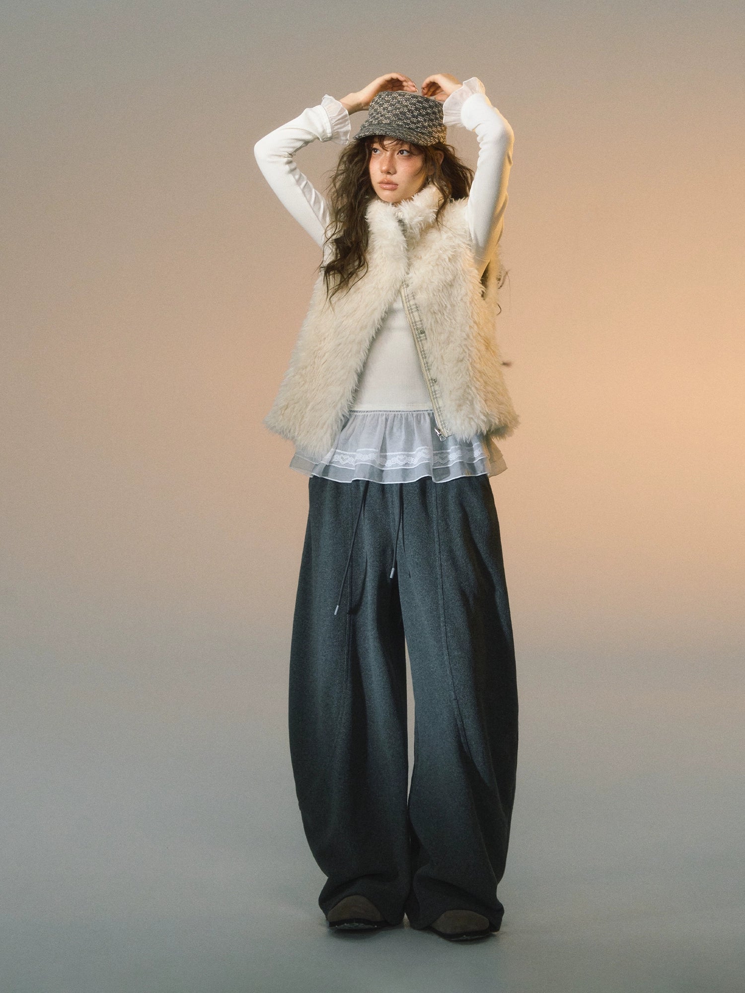 Fleece Curved-Leg Relaxed Pants - CHINASQUAD