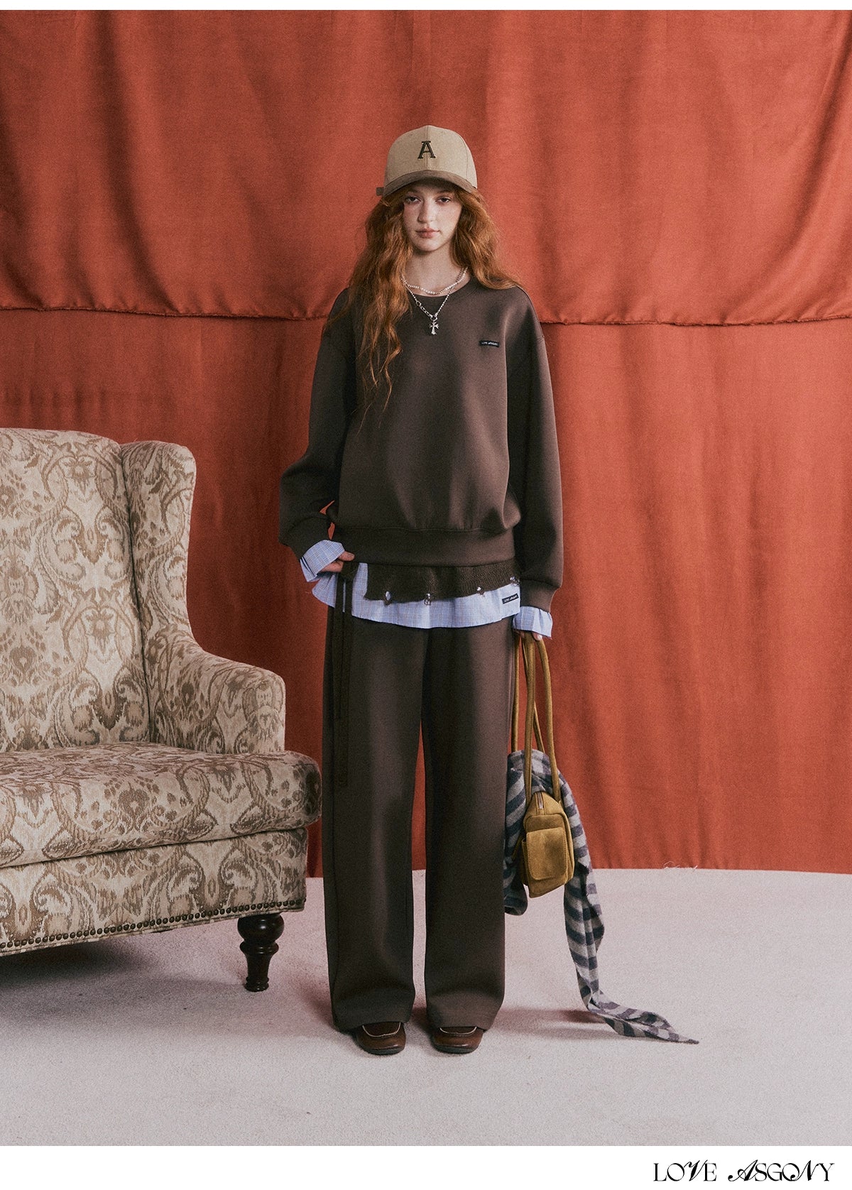 Patchwork Sweatshirt & Curved-Hem Knit Pants Set