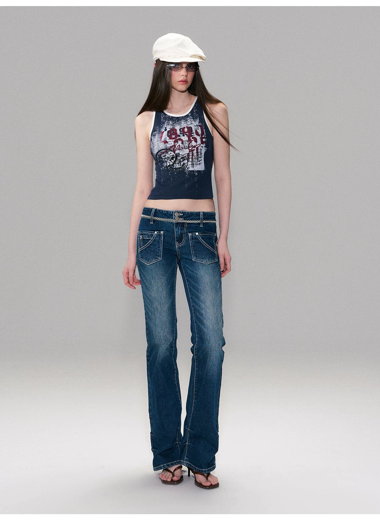 Vintage Graphic Contrast Trim Slim Fit Tank Top