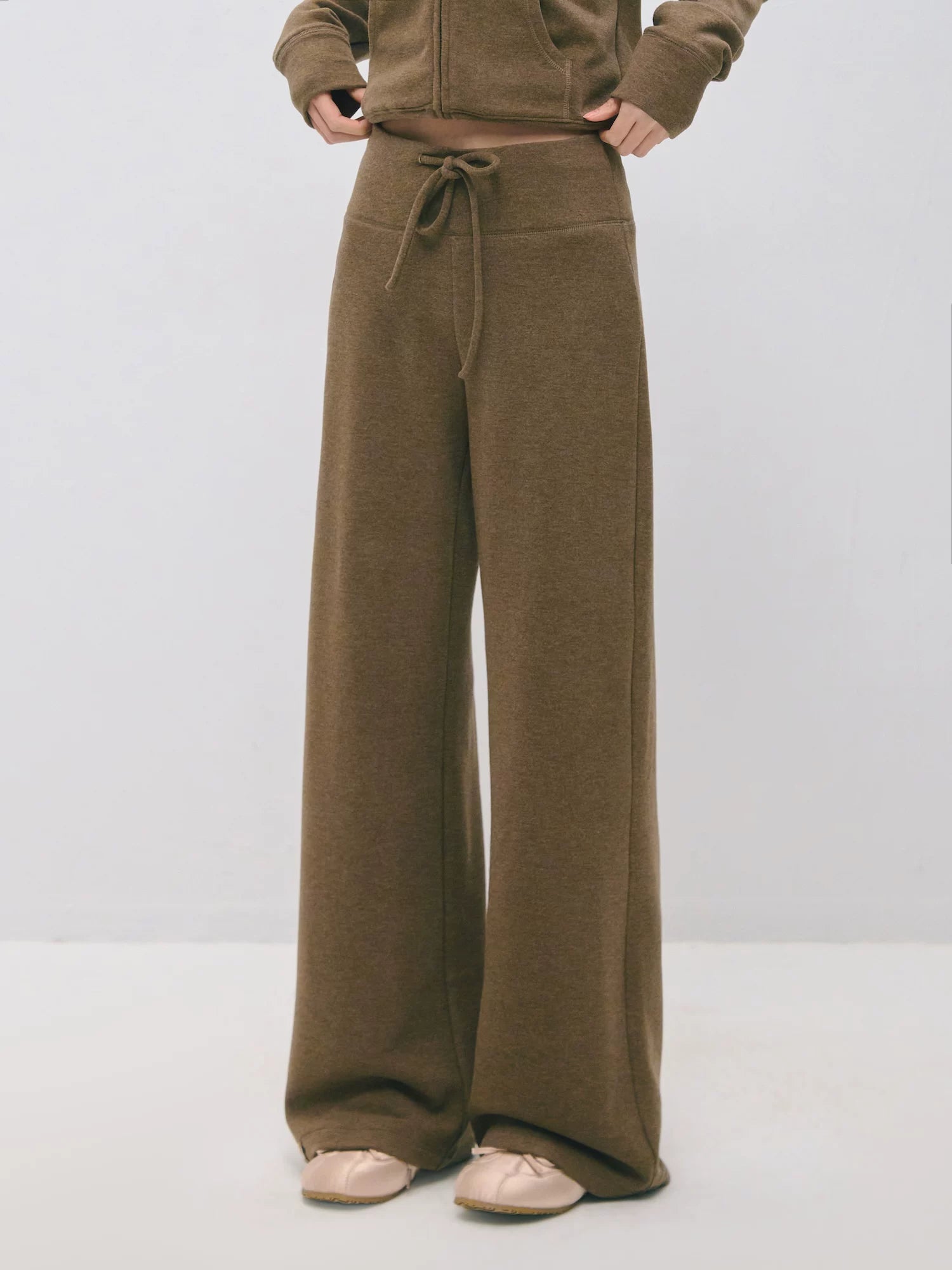 Hooded Sweatshirt & Relaxed Sweatpants Set