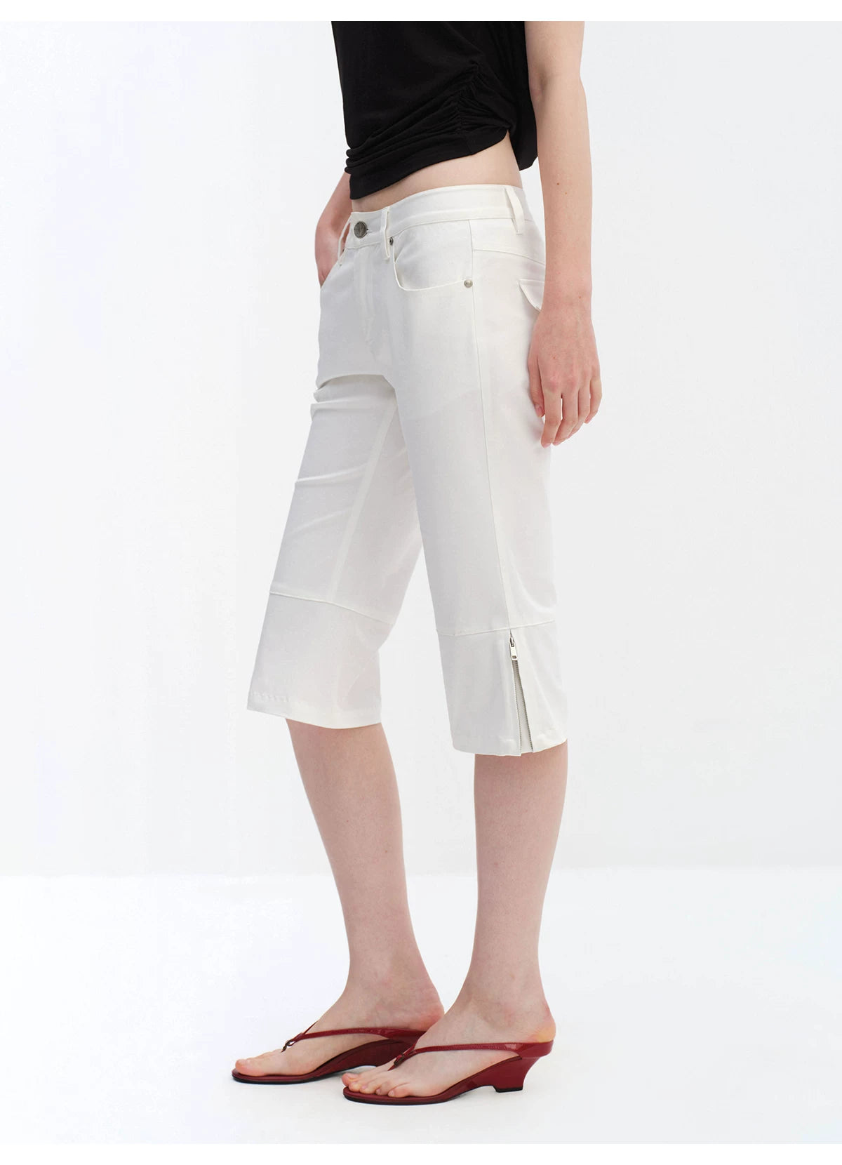 Vintage Capri Low-Rise Slim Flared Cropped Pants