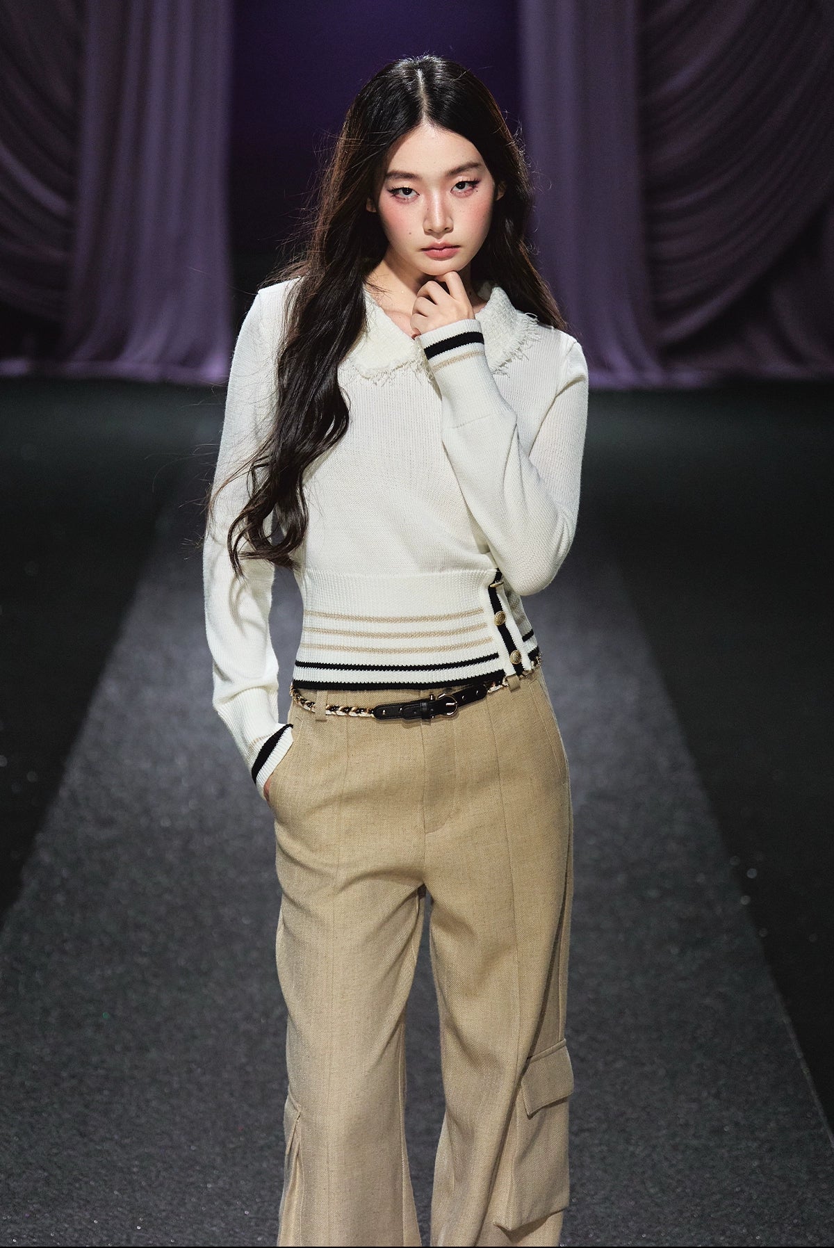 Black & Gold Striped Contrast Collar Knit Sweater - CHINASQUAD