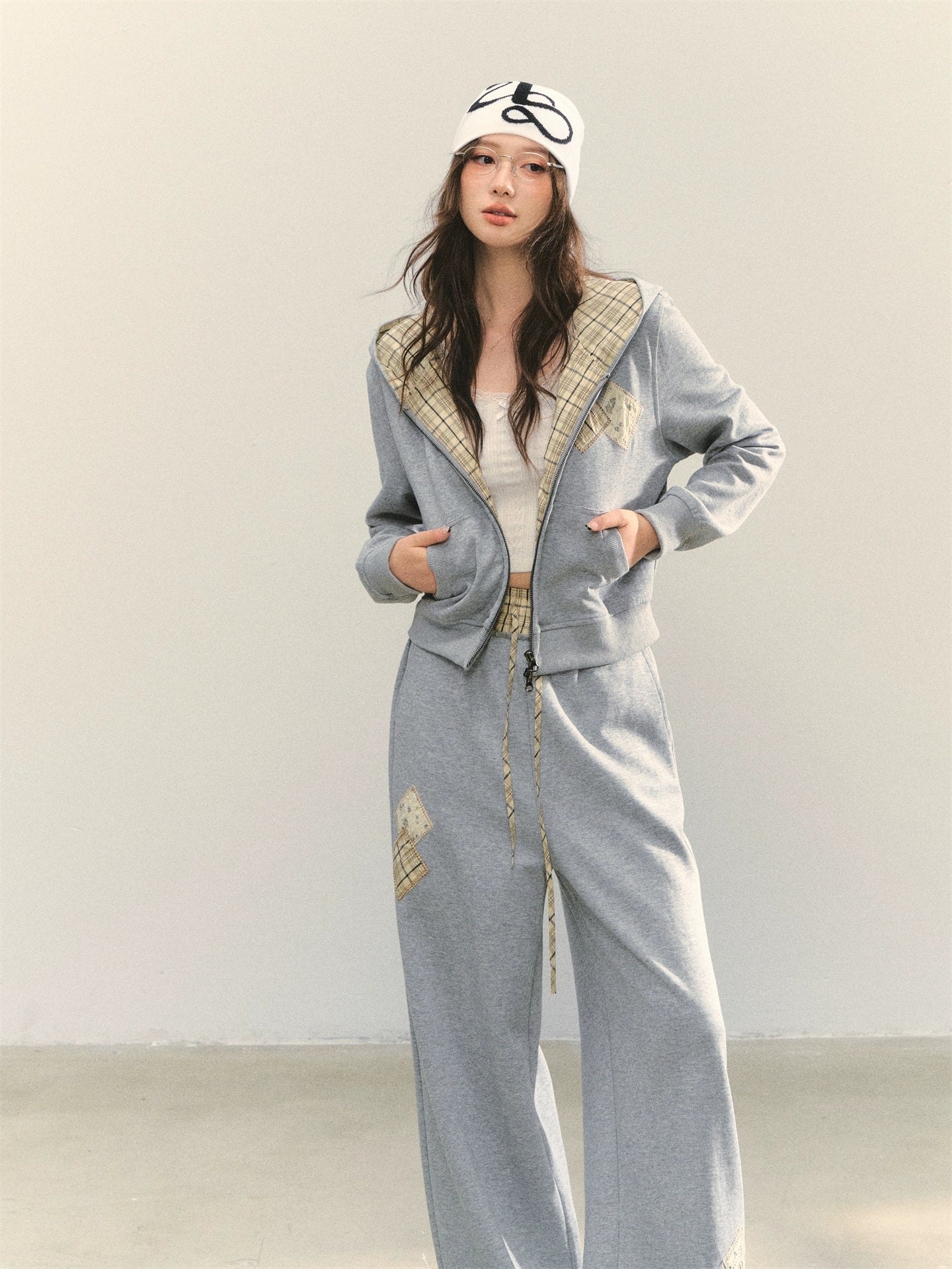 Plaid Appliqué Embroidery Zip-up Hoodie