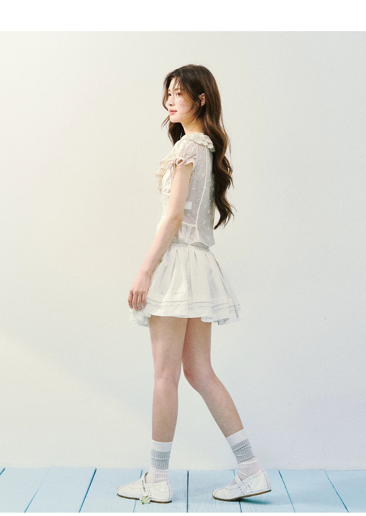 Layered Lace Lyocell Puff Sleeve Blouse