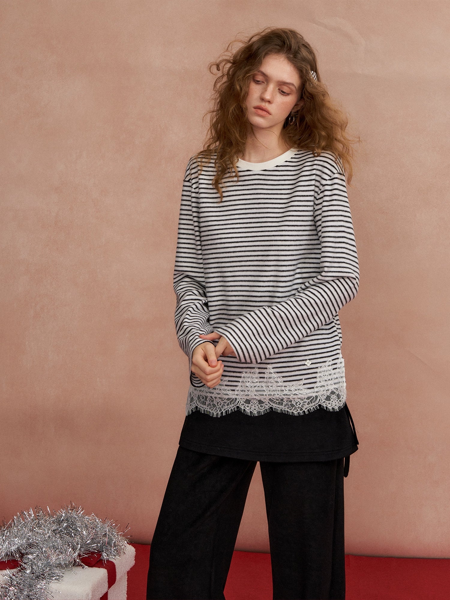 Lace-Panel Fuzzy Ribbed Long-Sleeve Tee