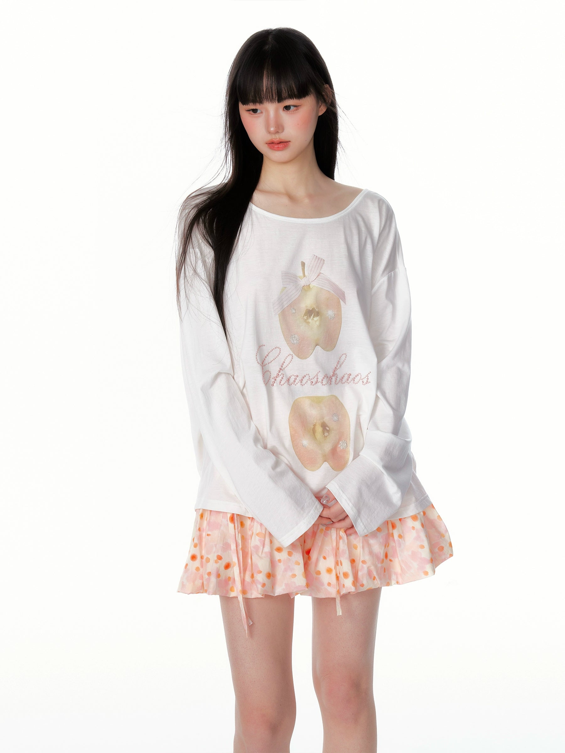 Off-Shoulder Crystal Apple Print Loose T-Shirt