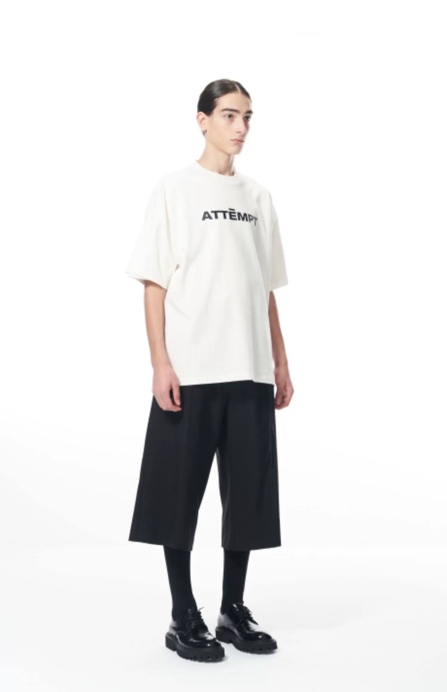 Essential Logo Solid Short Sleeve T-Shirt - CHINASQUAD