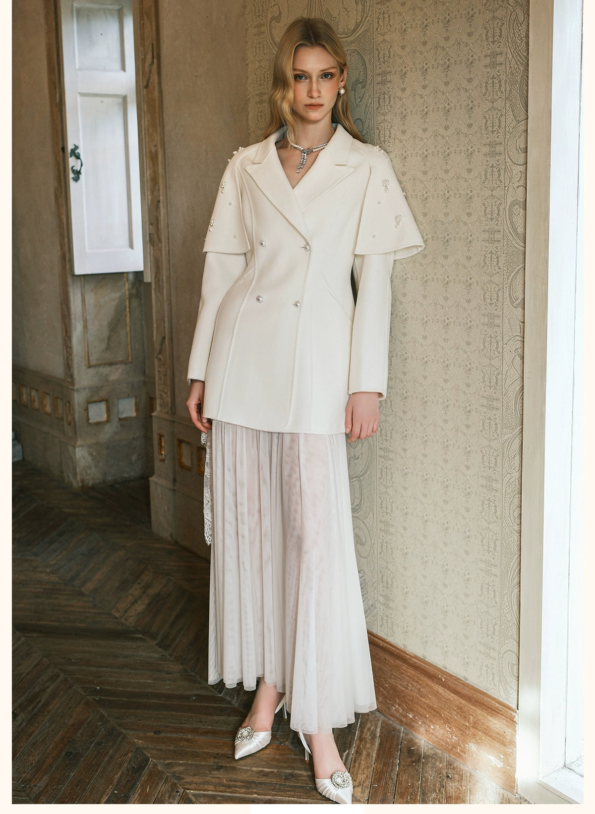 Mira Vintage Pearl Cape Wool Coat - CHINASQUAD