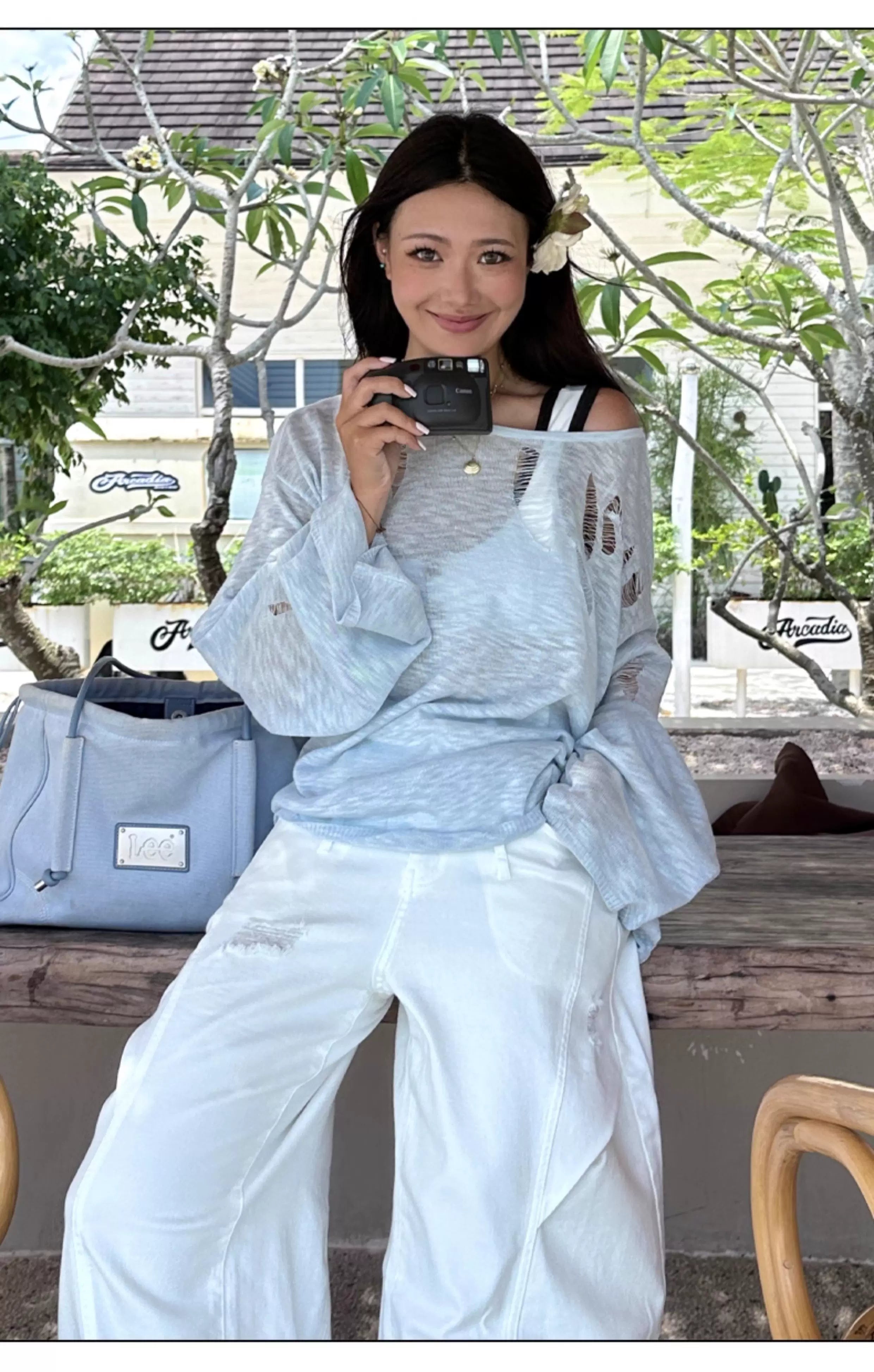 Washed Distressed Balloon-Fit Denim Jeans