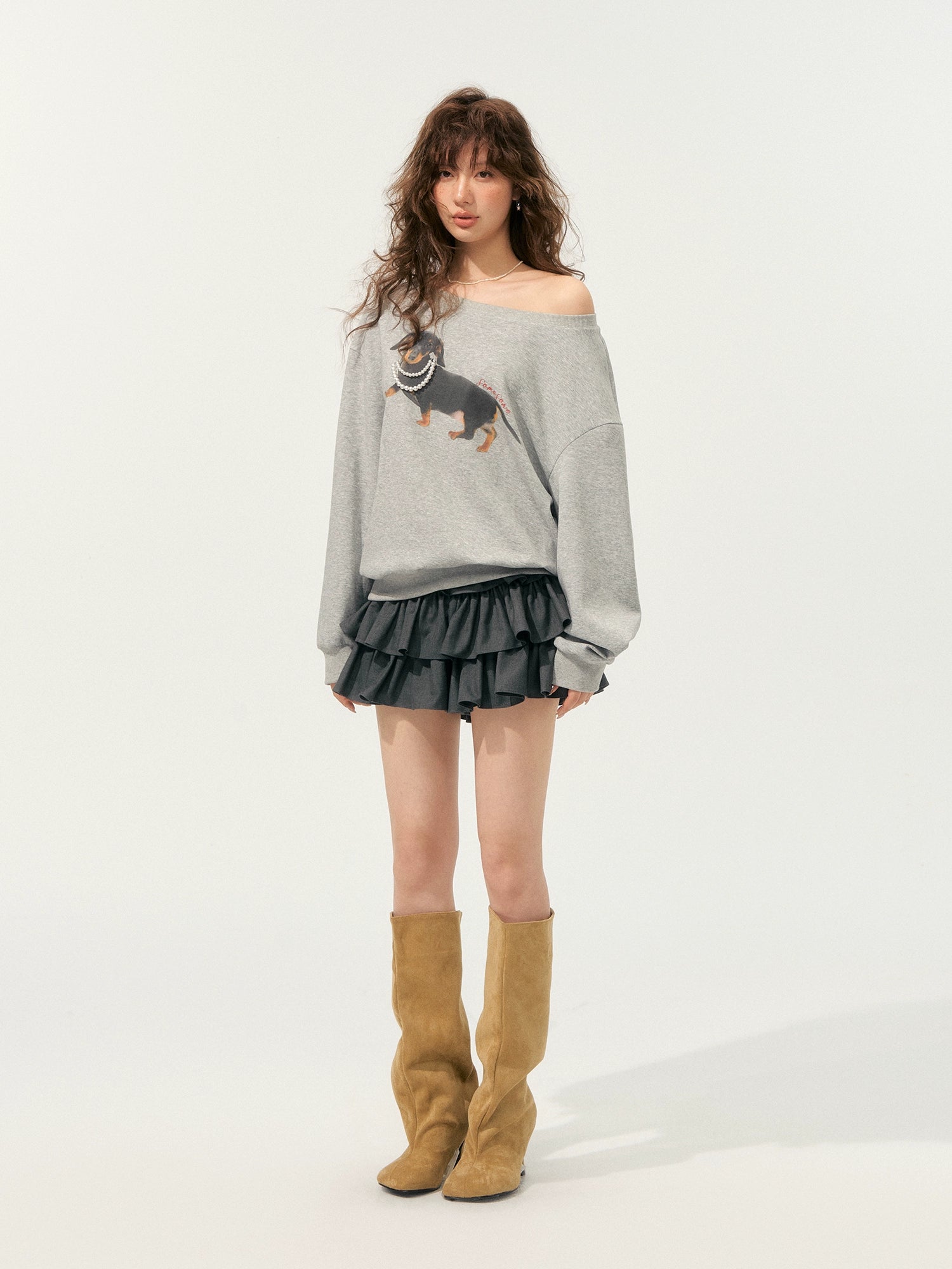 Pearl Dachshund Off-Shoulder Sweatshirt - CHINASQUAD
