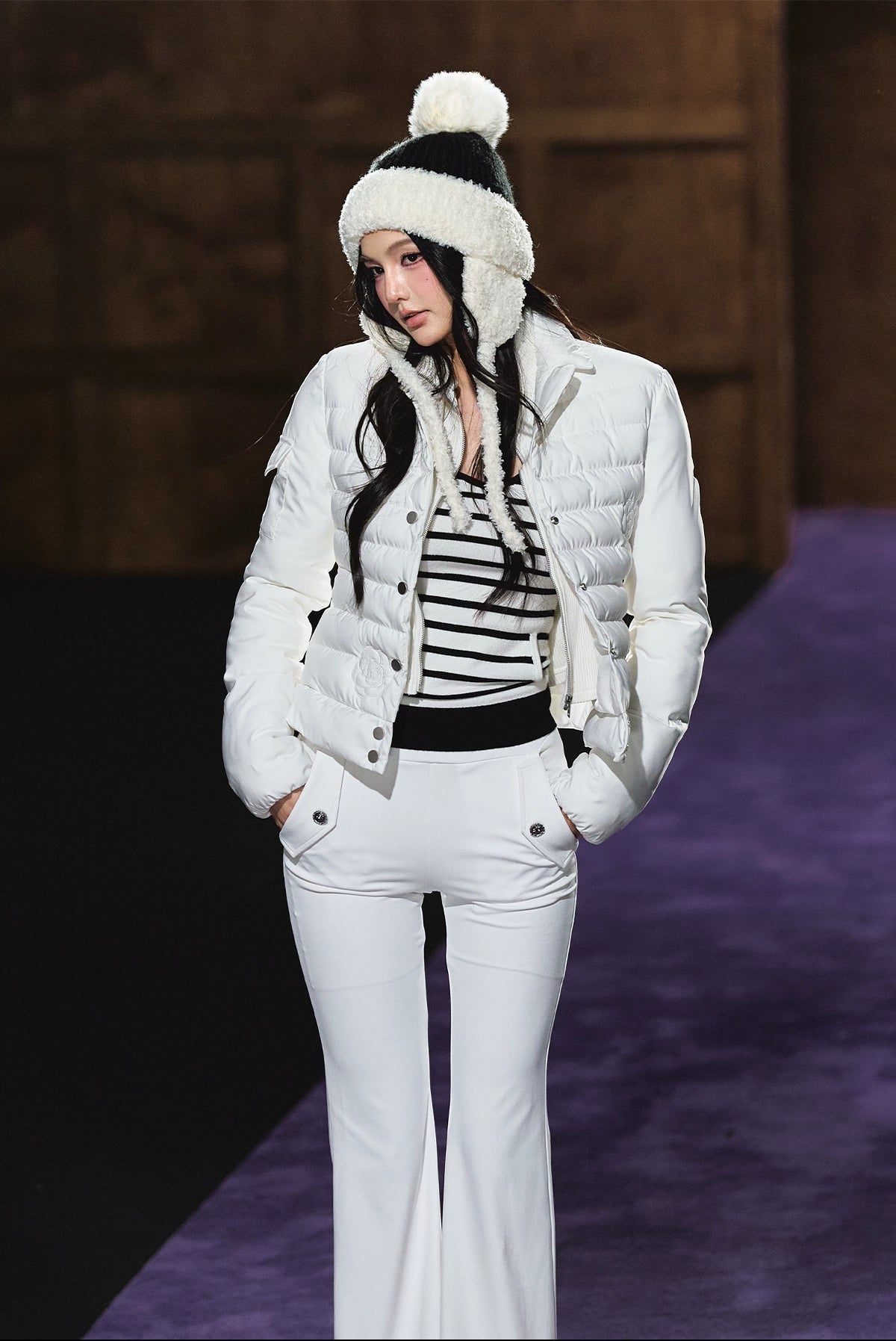 High-Neck Fitted Lightweight Down Jacket