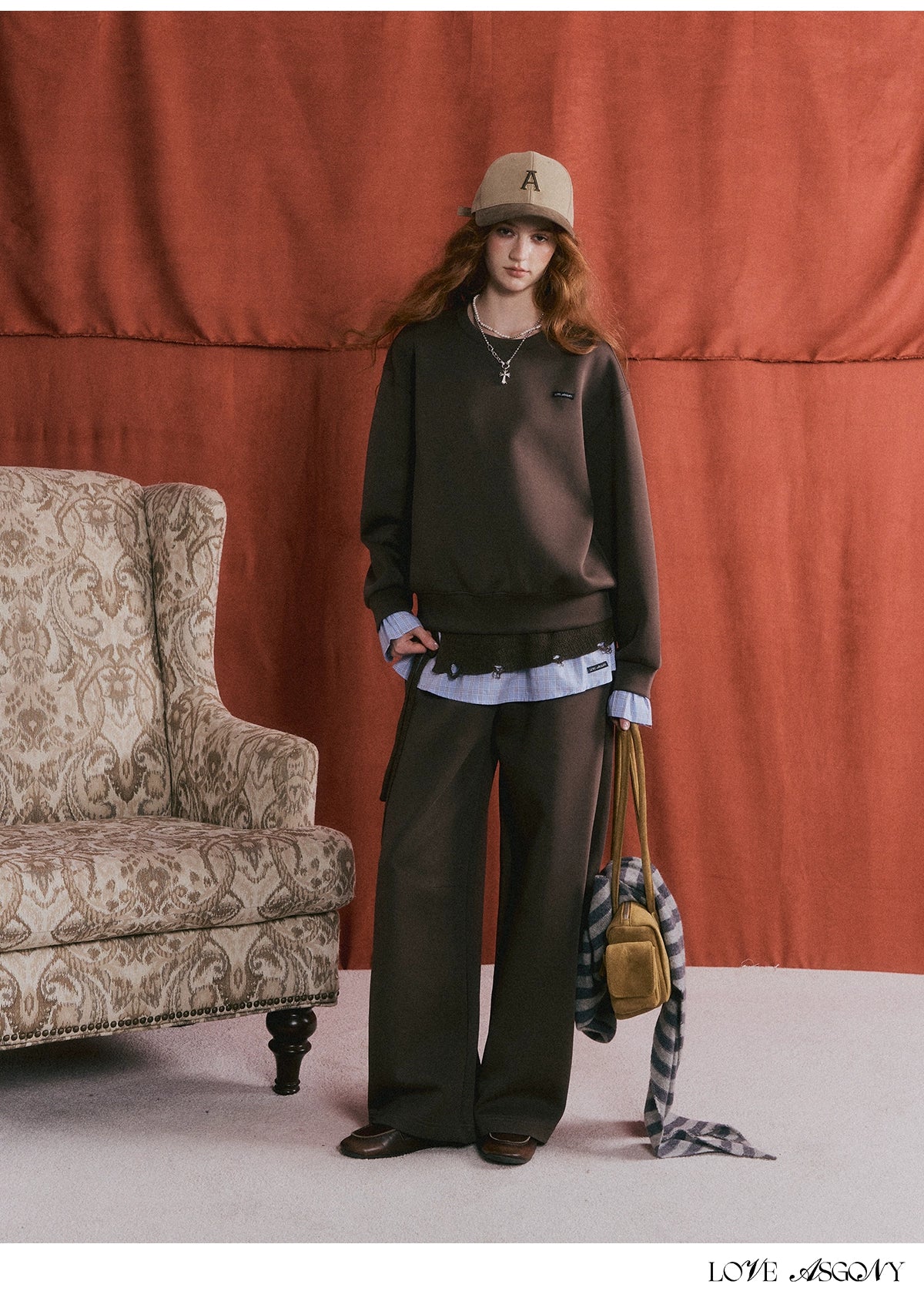 Patchwork Sweatshirt & Curved-Hem Knit Pants Set