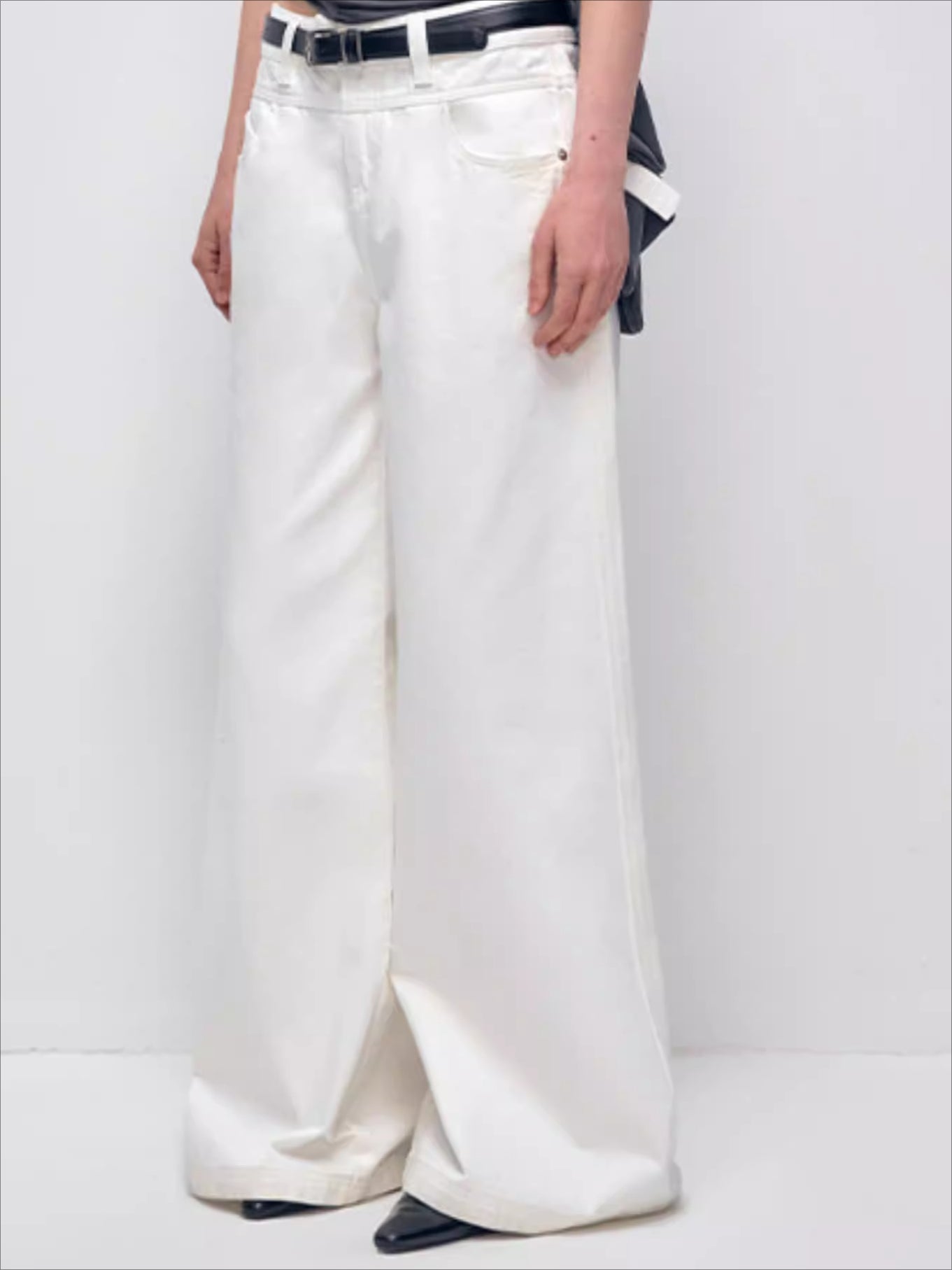 Vintage Soft-Washed Low-Rise Wide-Leg Jeans