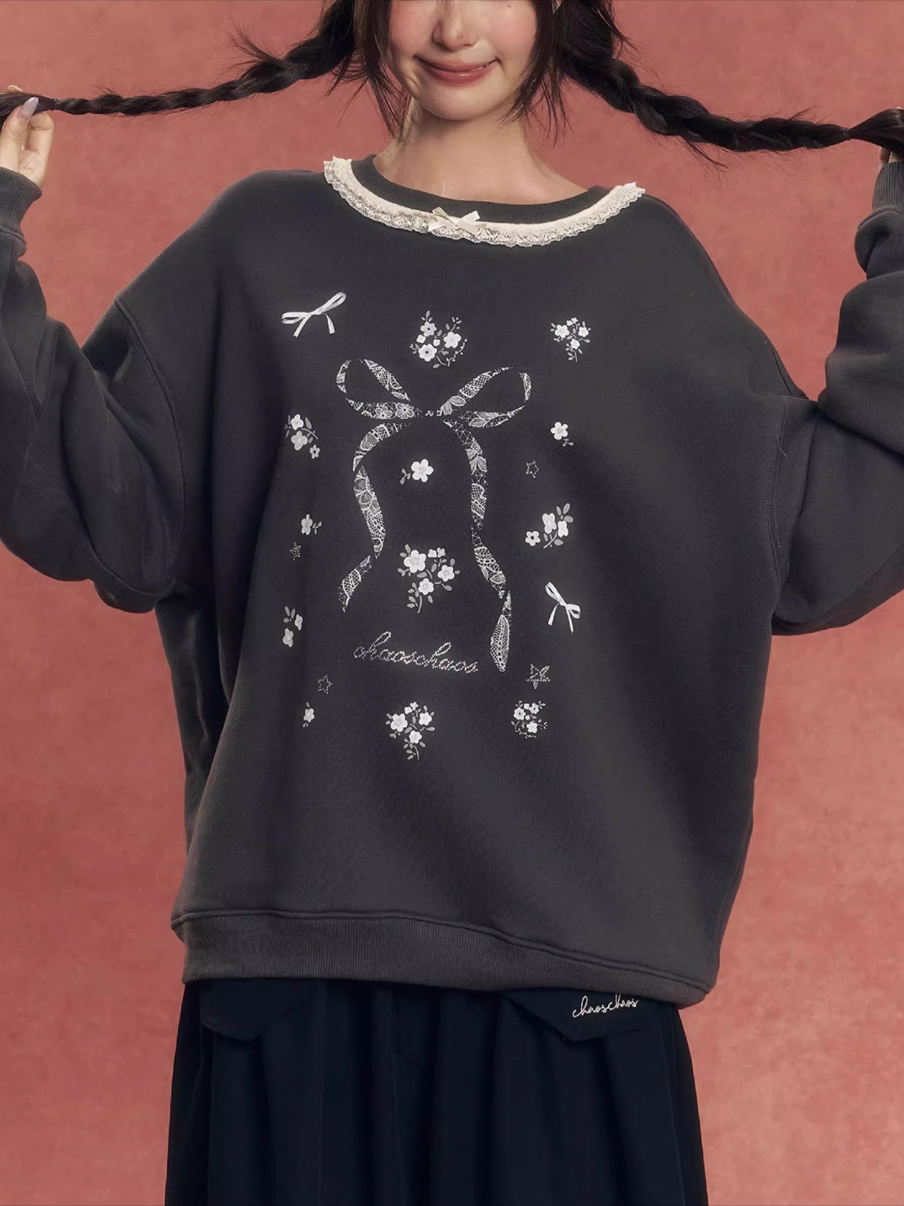 Vintage Lace-Trim Loose Sweatshirt