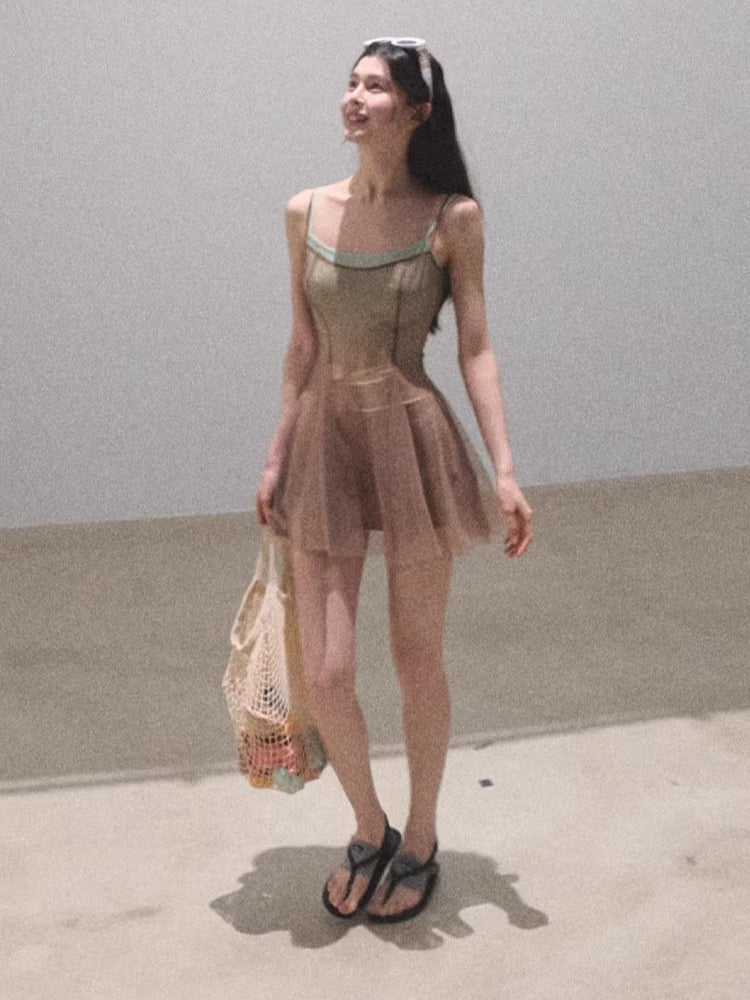 Gradient Mesh Slimming Resort Dress