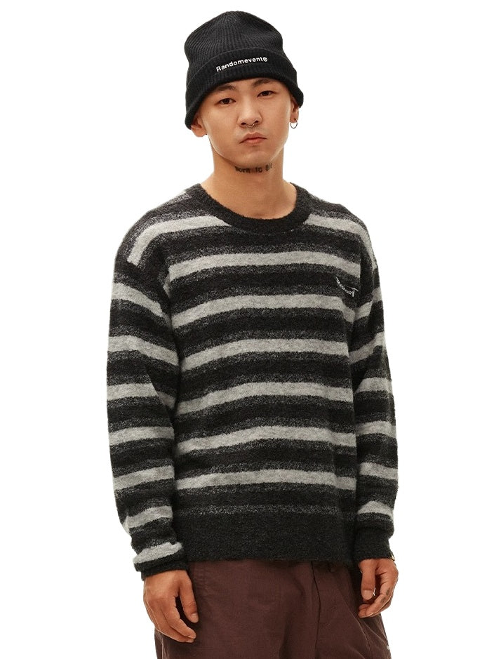 Contrast Stripe Embroidered Knit Sweater - CHINASQUAD