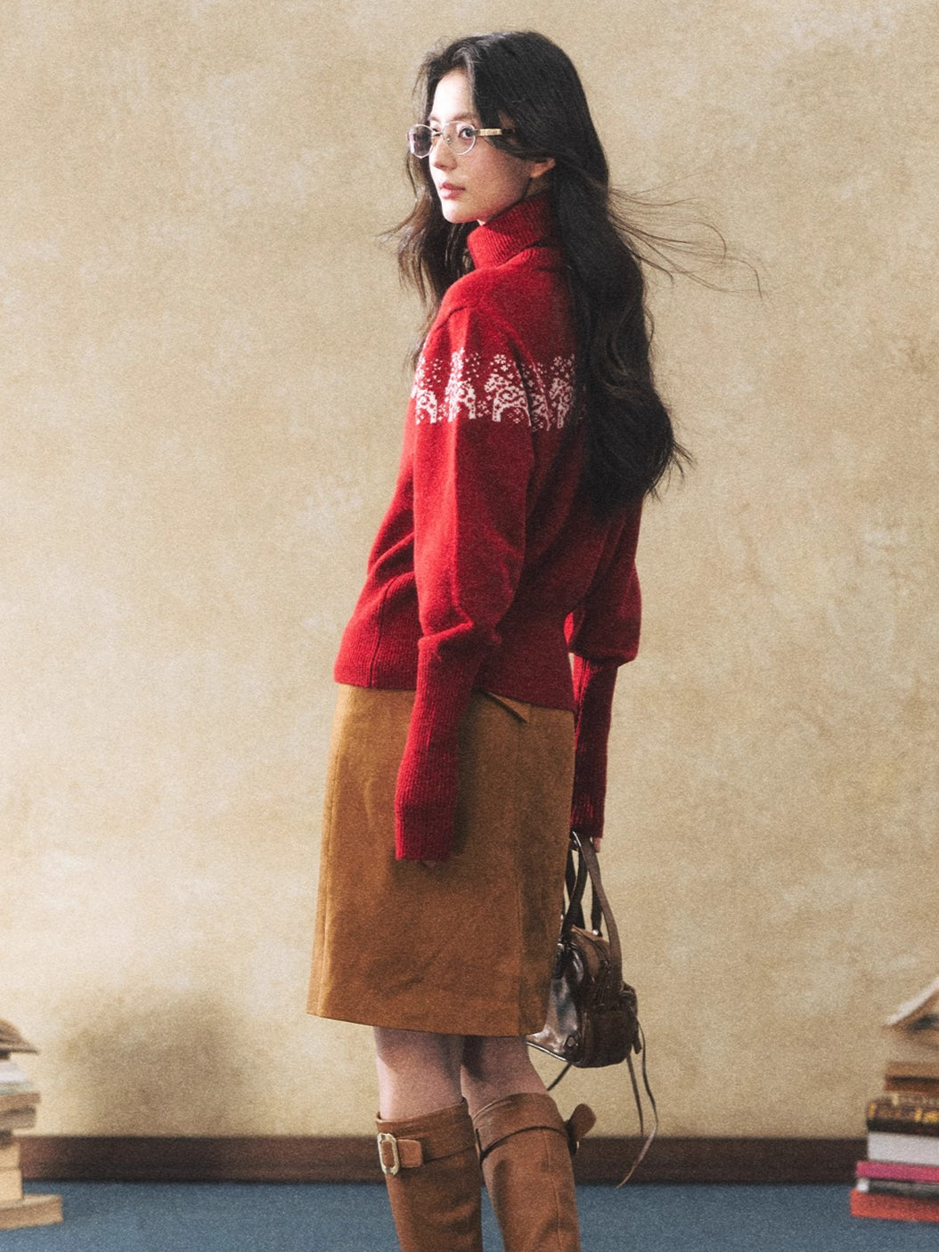 Dual-Tone Knit Turtleneck Sweater