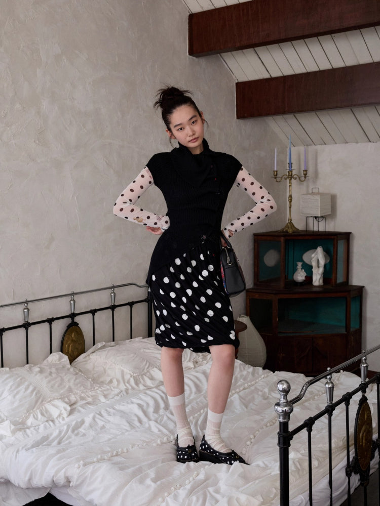 Polka Dot Pet Print Mock Neck T-Shirt