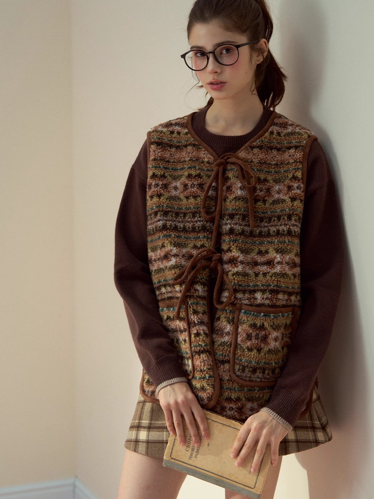 Mocha Fair Isle Reversible Tie-Front Shearling Vest - CHINASQUAD