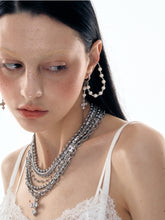 Iris Pearl Stud Earrings - CHINASQUAD