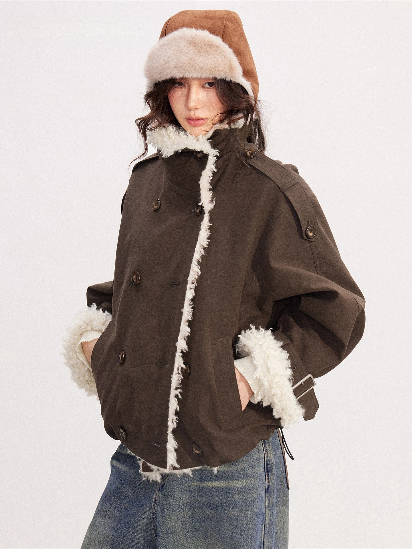 Faux-Shearling Panel Quilted Short Jacket