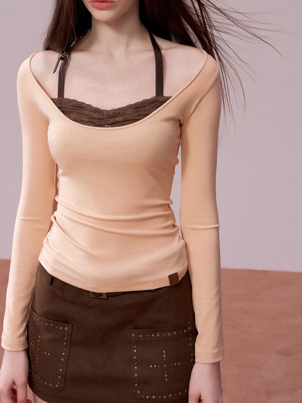 Lace-Panel Contrast Fitted Knit T-Shirt