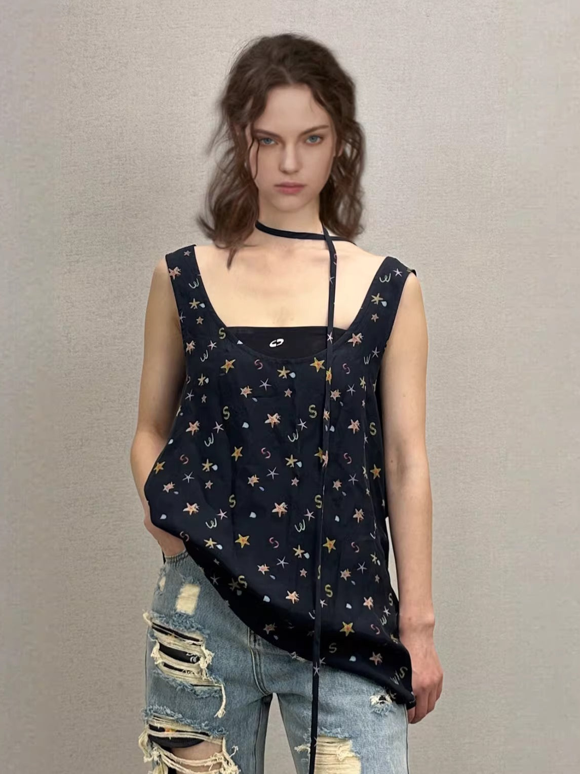 Relaxed Sleeveless Mid-Length Tank Top