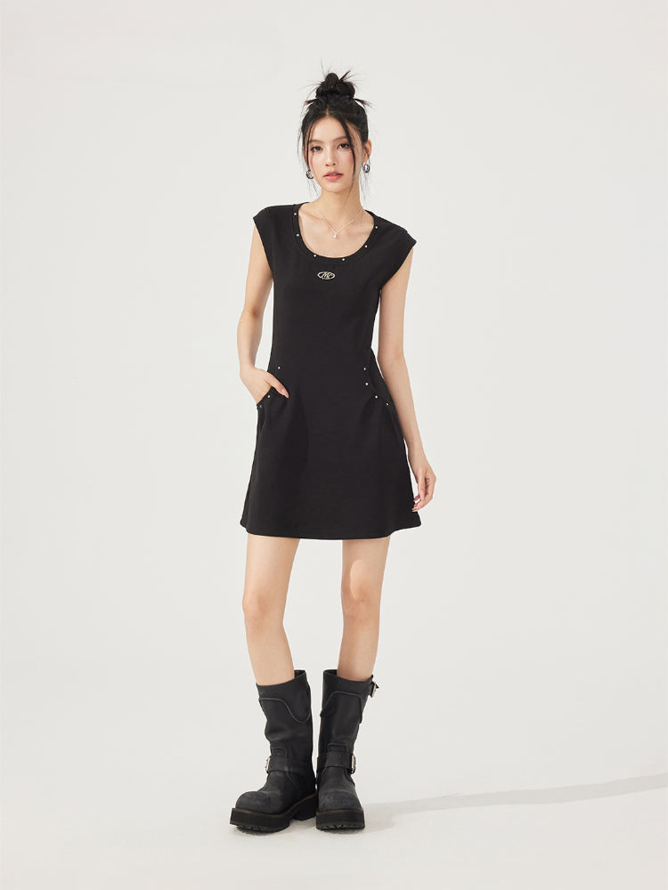 U-neck Waist-cinching Sleeveless Little Black Dress - CHINASQUAD