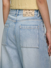 Washed Blade-Cut Wide-Leg Jeans - CHINASQUAD