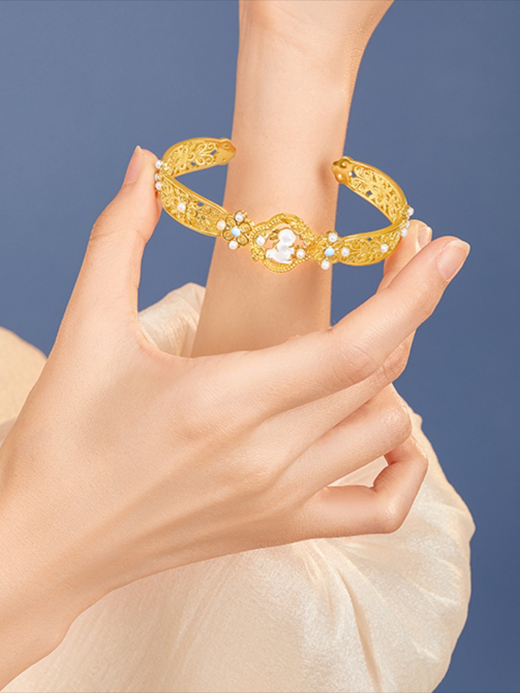 Moon Laurel Rabbit Jade Bracelet & Bangle Set - CHINASQUAD