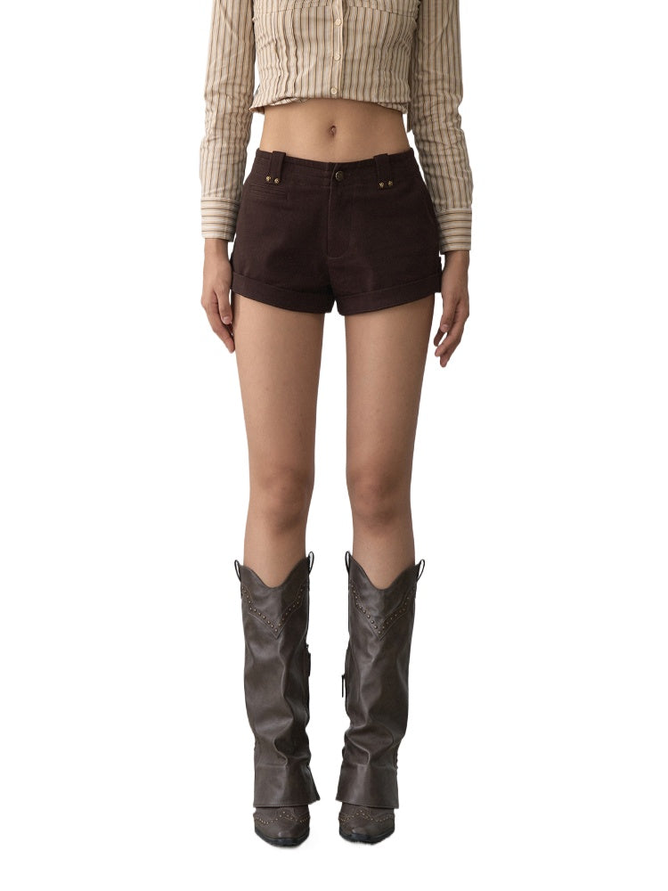 Rivet Cuffed Cargo Shorts