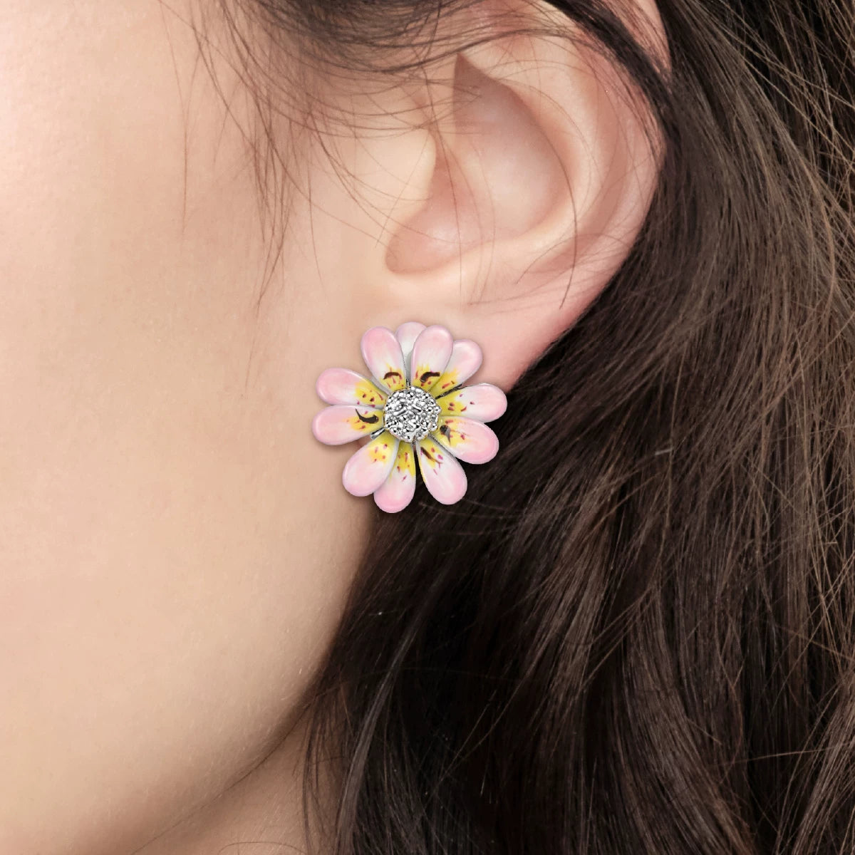 Daisy Flower Stud Earrings