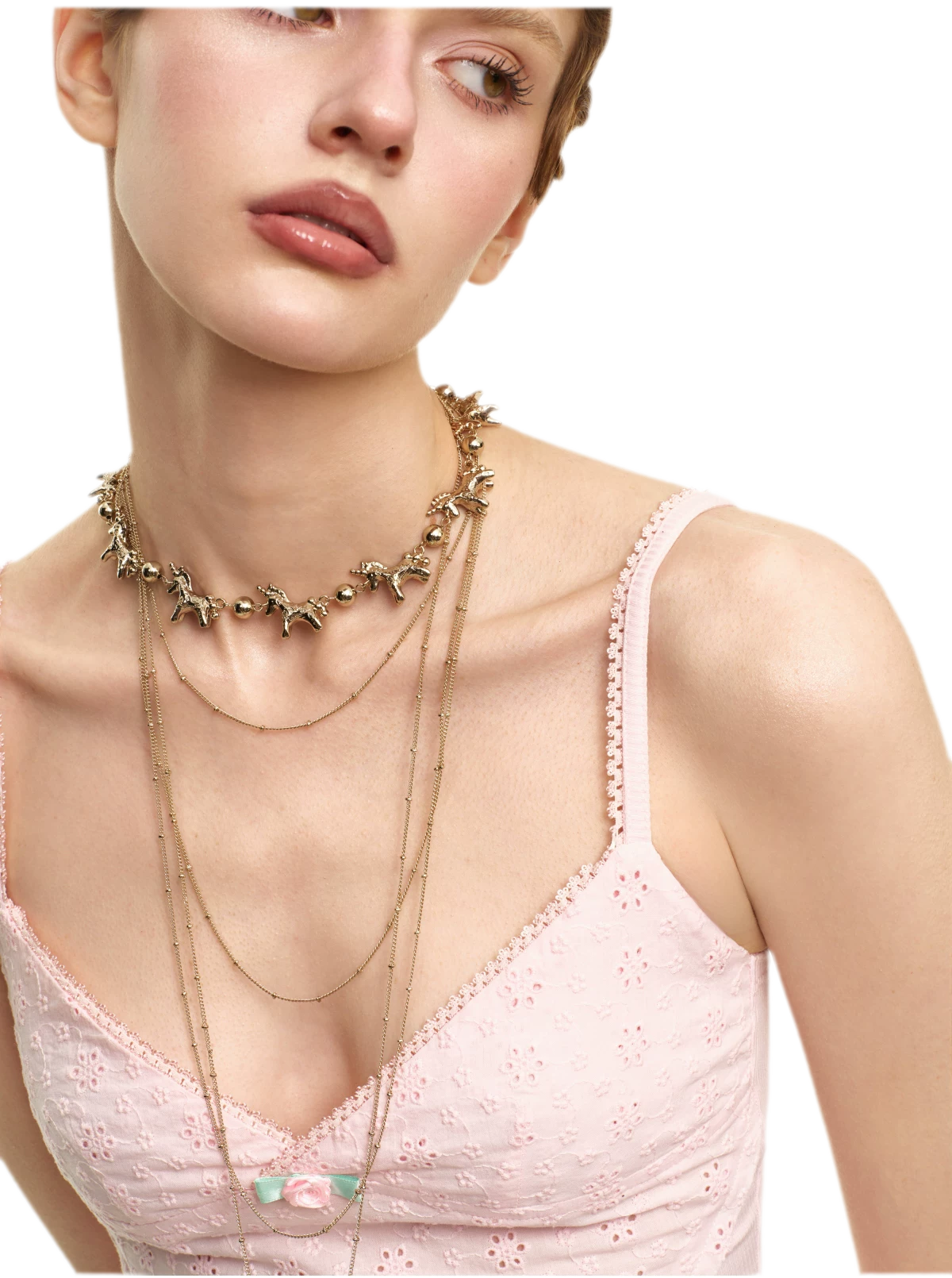 Embossed Pony Clavicle Necklace