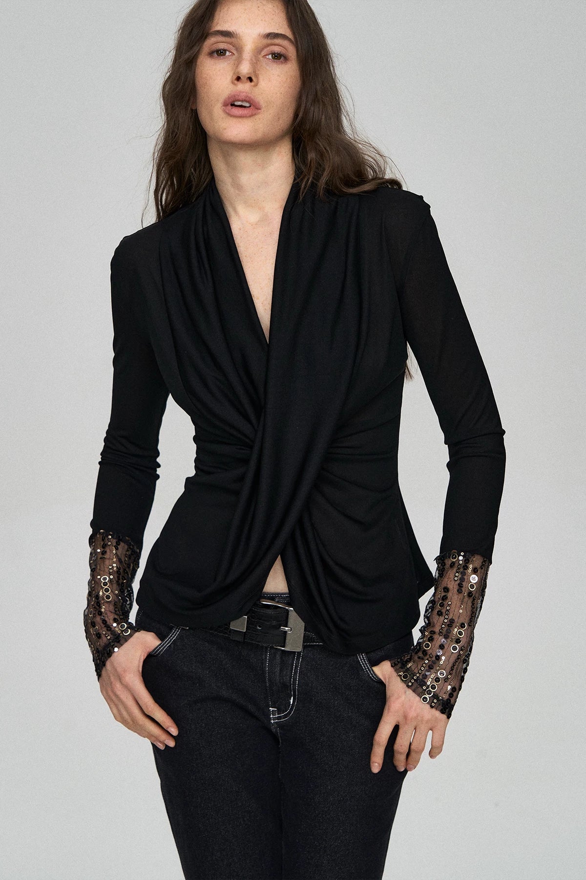 Embroidered Acetate Silk Cross-Knot Long Sleeve T-Shirt
