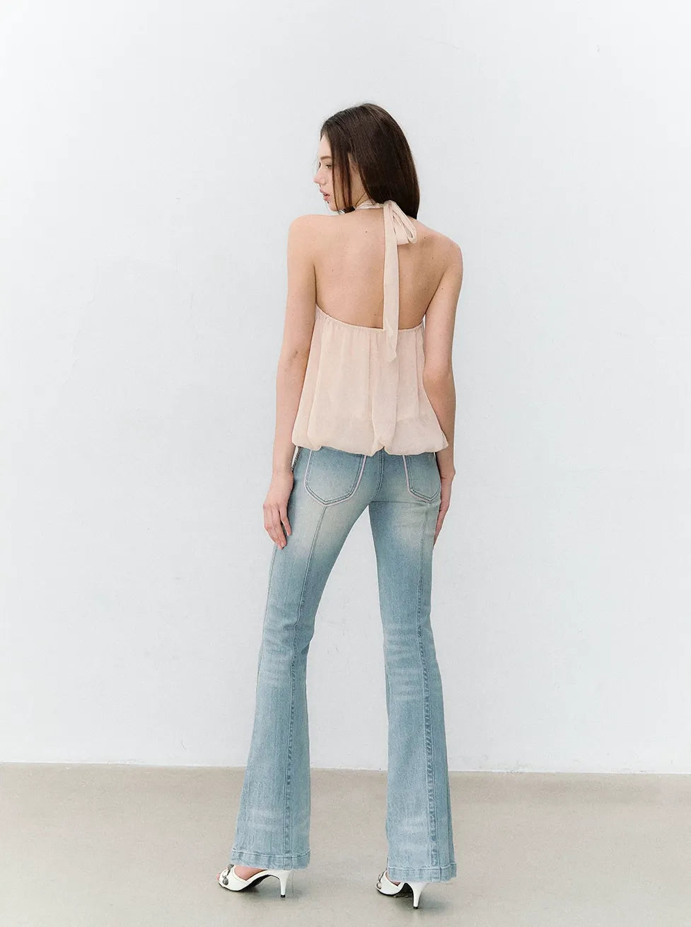 Sleeveless Chiffon Tie-Neck Waist Shirt