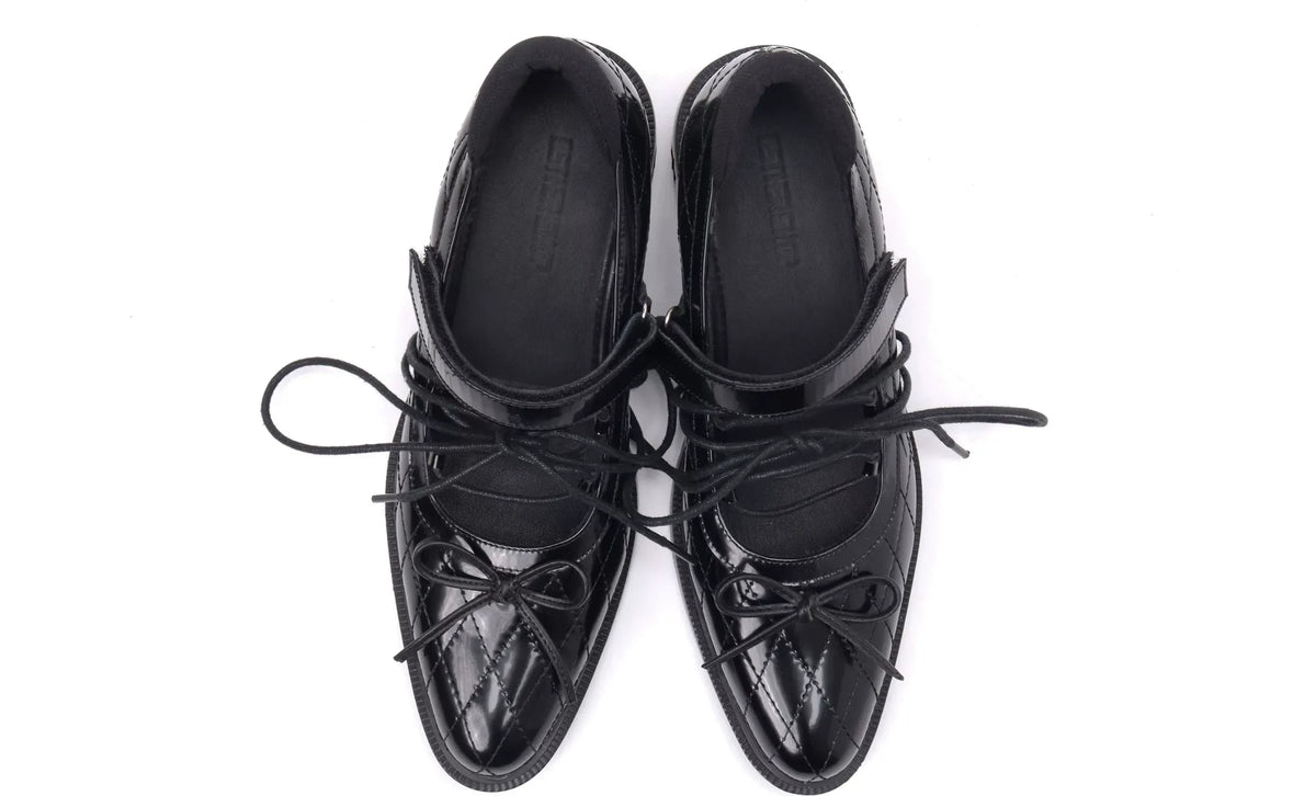 Zapatos Mary Jane acolchados con cordones