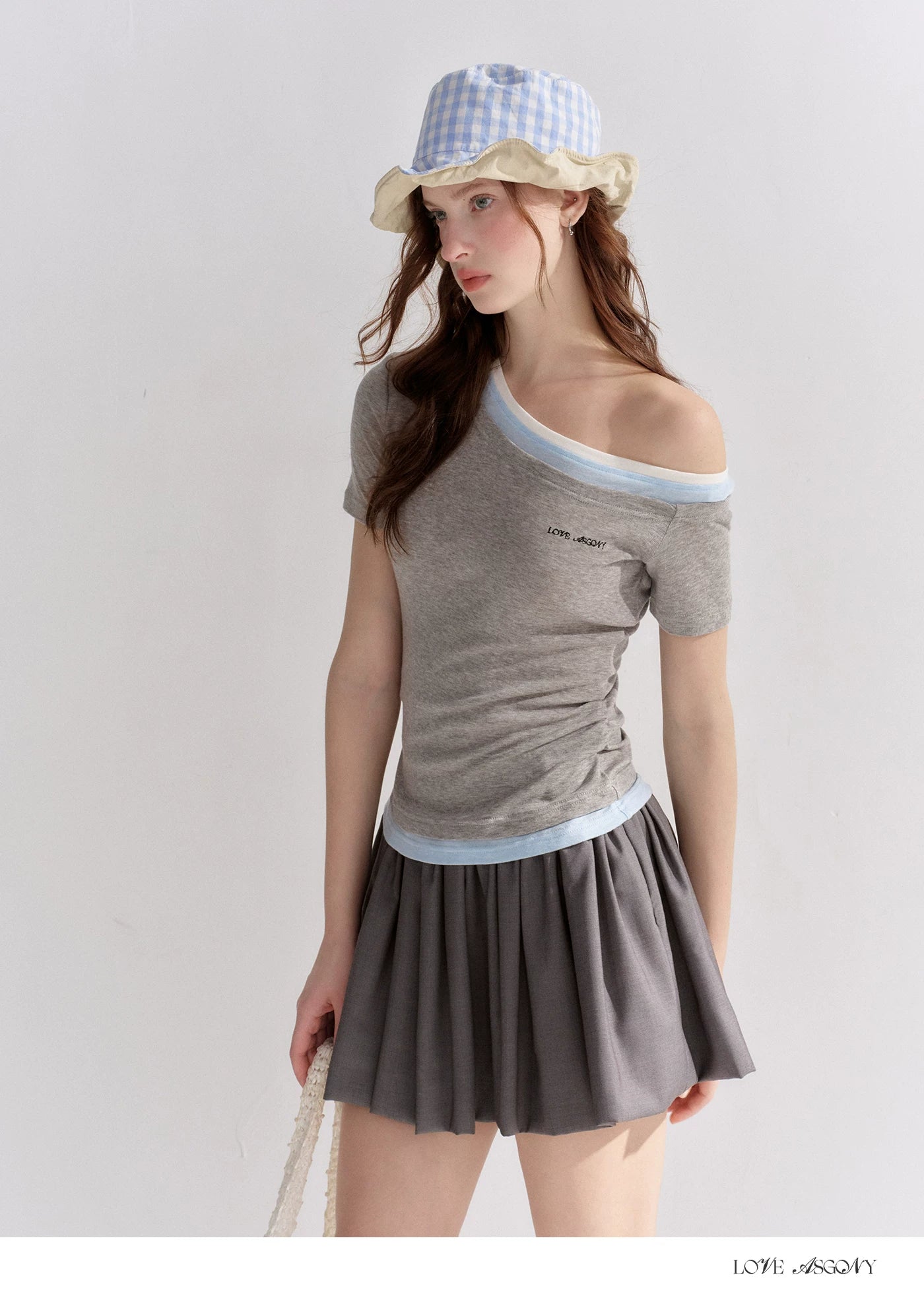 Asymmetric Off-Shoulder Colorblock Slim T-Shirt