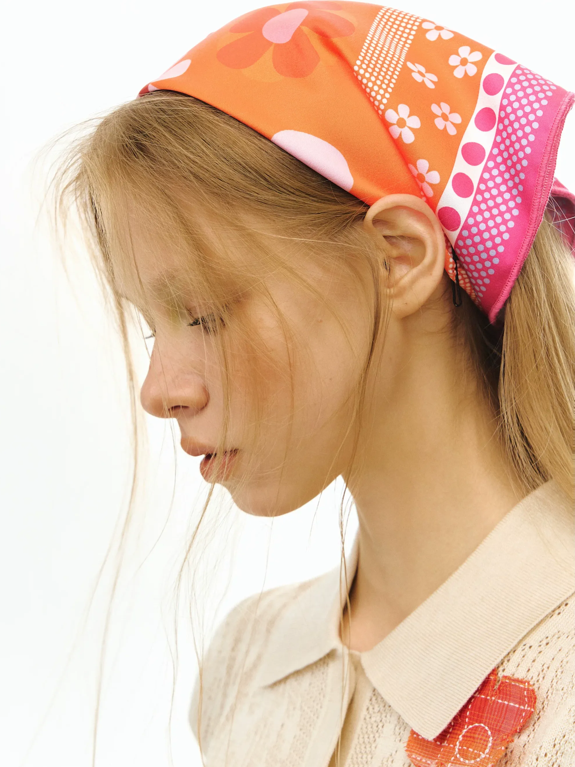Graphic Square Head Scarf