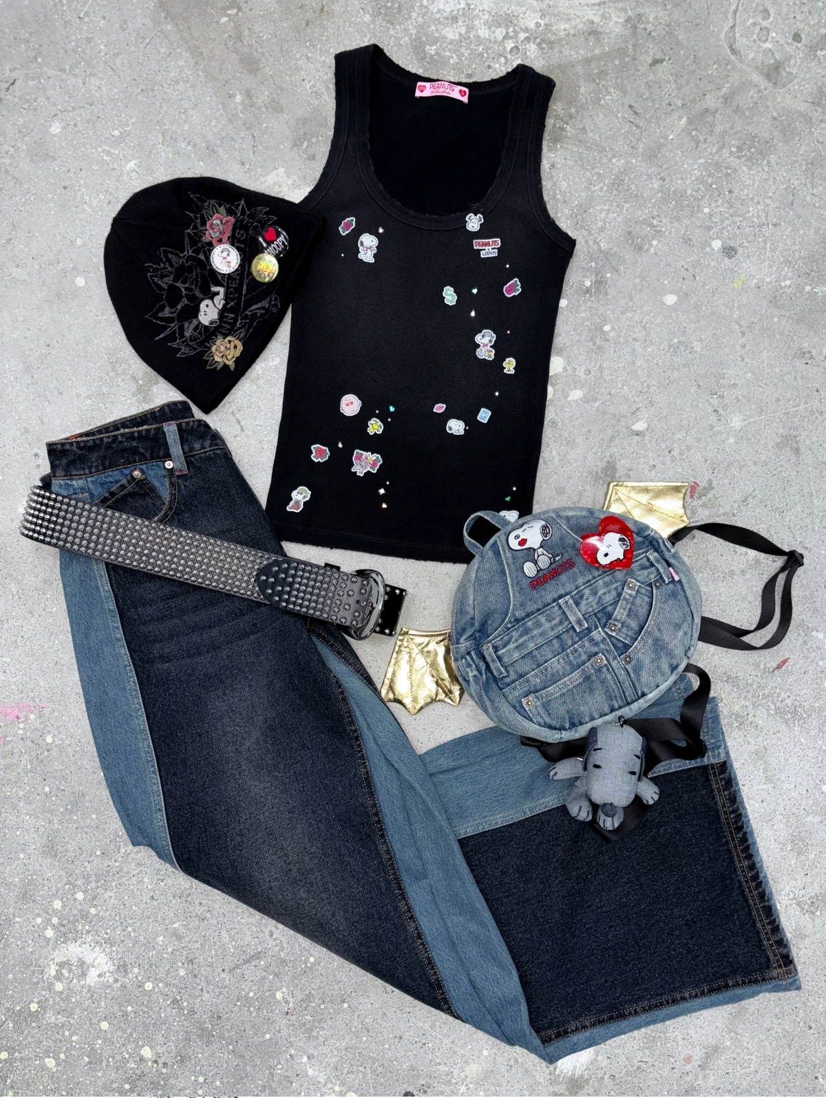 Studded Collar Snoopy Keychain