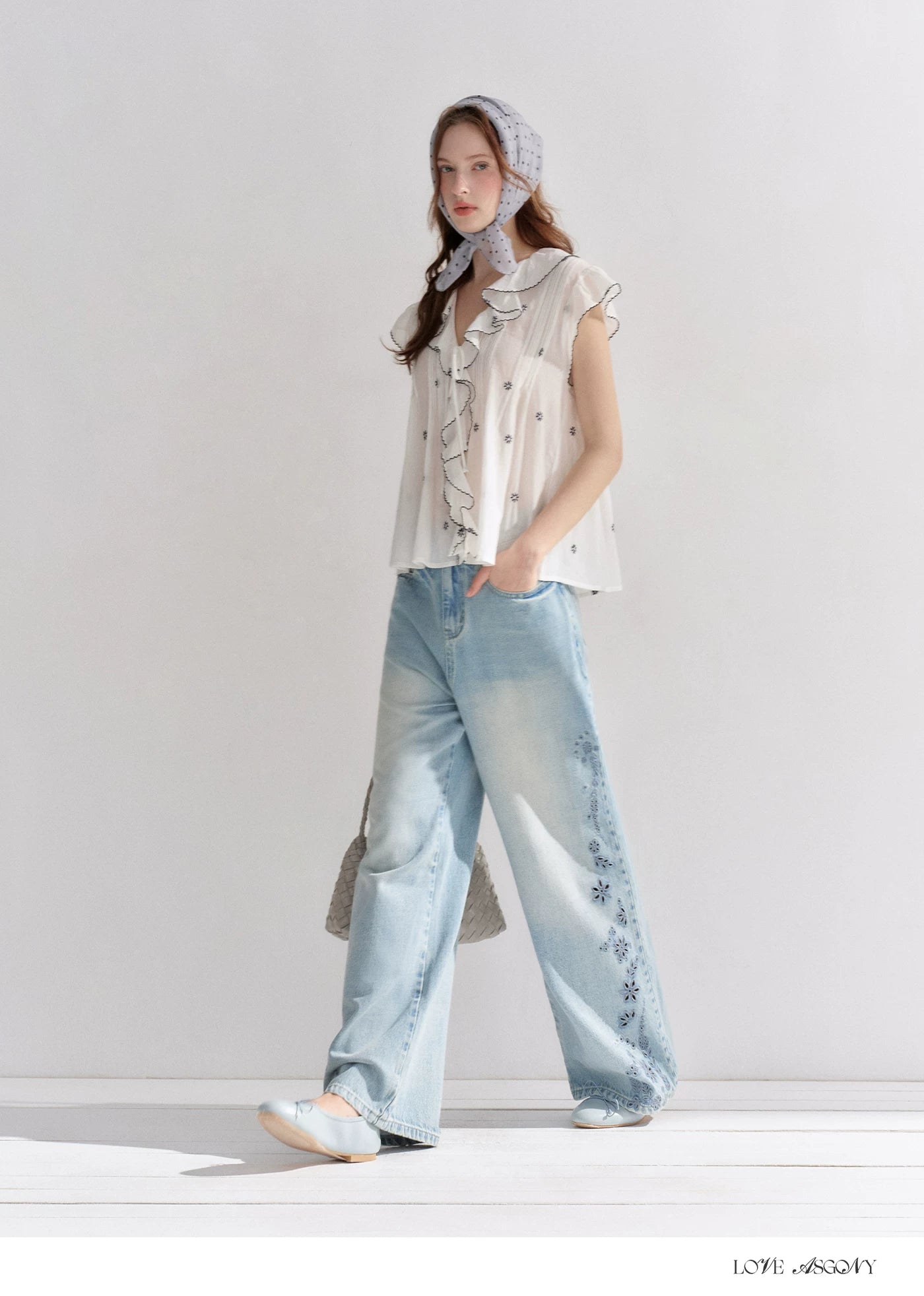 Embroidered Washed Wide-Leg Jeans