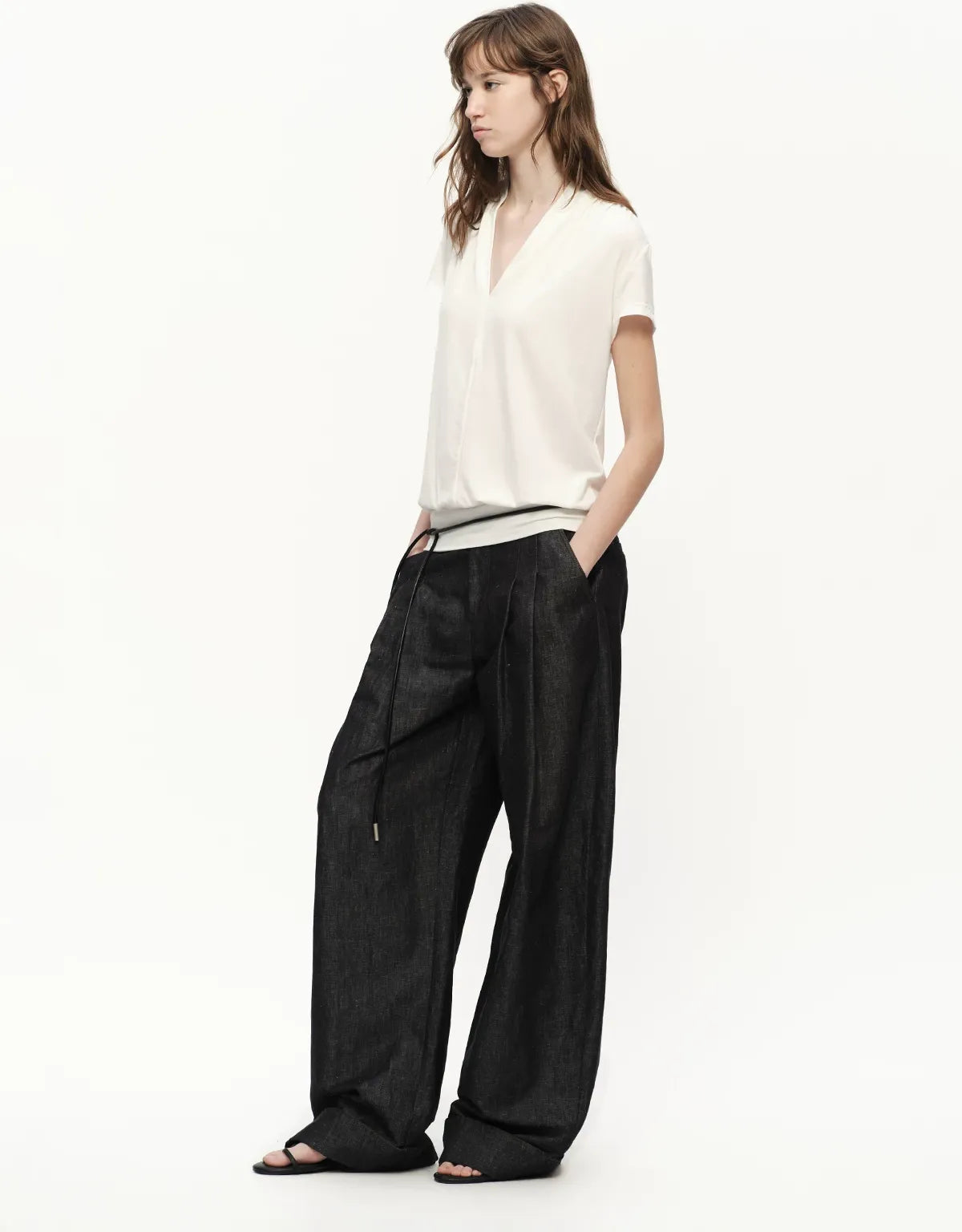 Lyocell V-Neck Tee